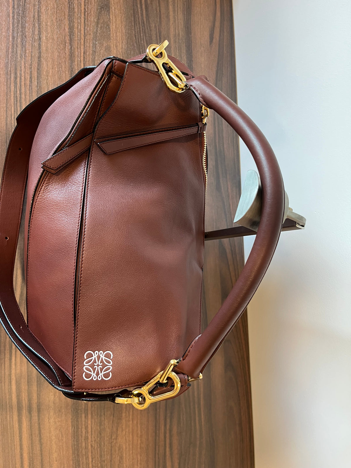 Loewe Puzzle Grande Piel Marrón Oscuro Teja · Herrajes Dorados · con Bandolera
