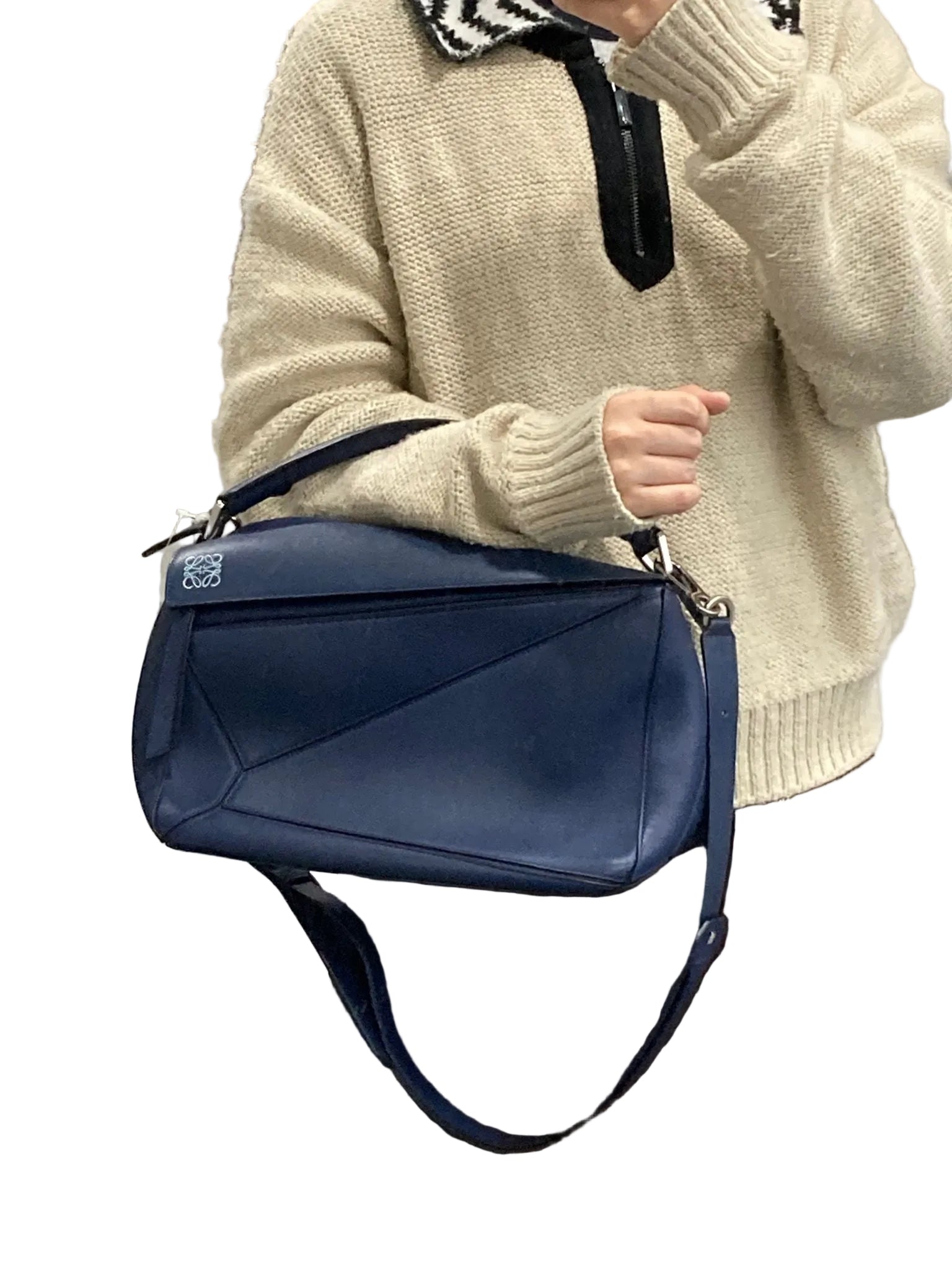 Loewe puzzle mediano azul oscuro
