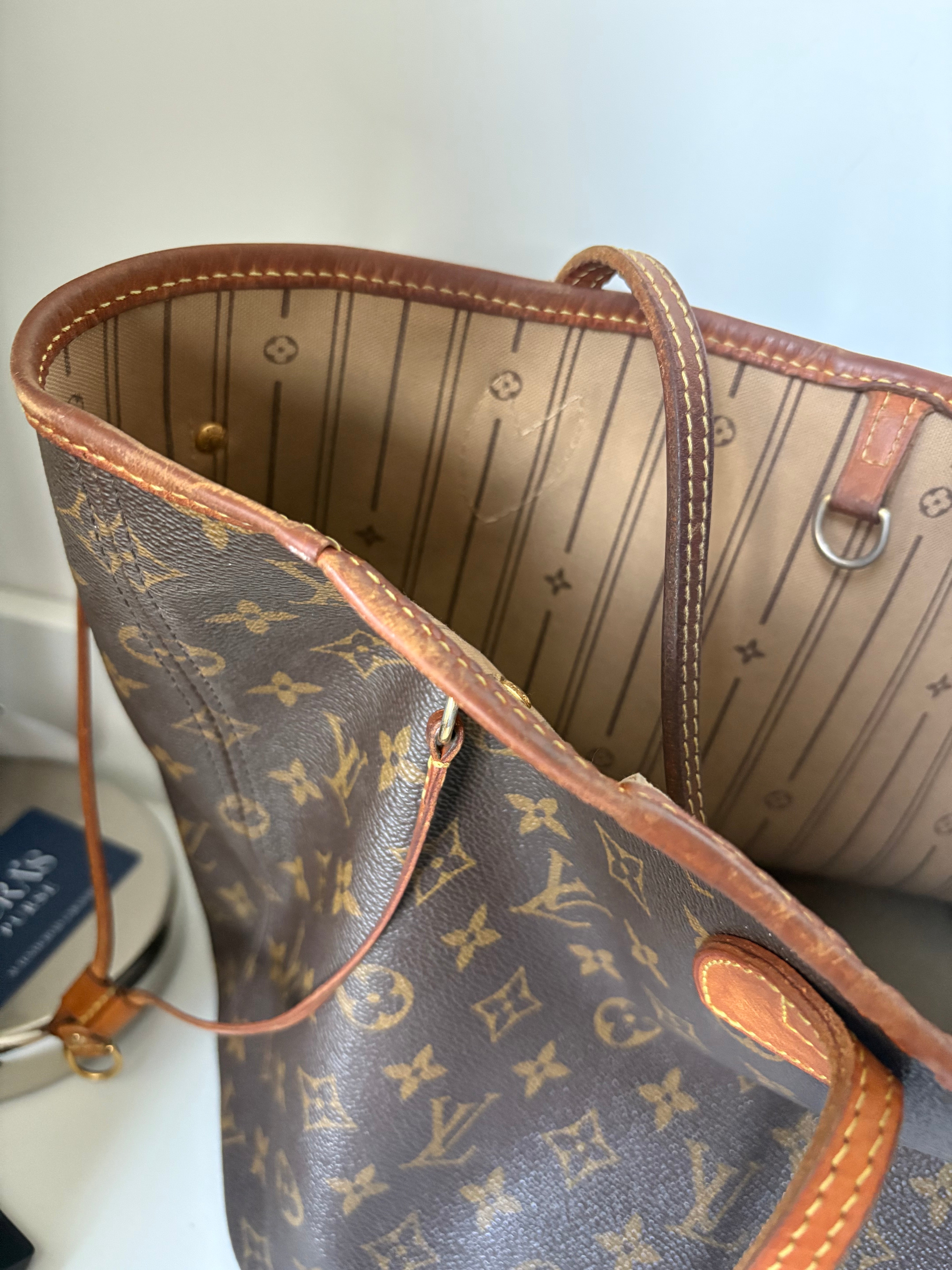 Louis Vuitton Neverfull MM Canvas Monogram