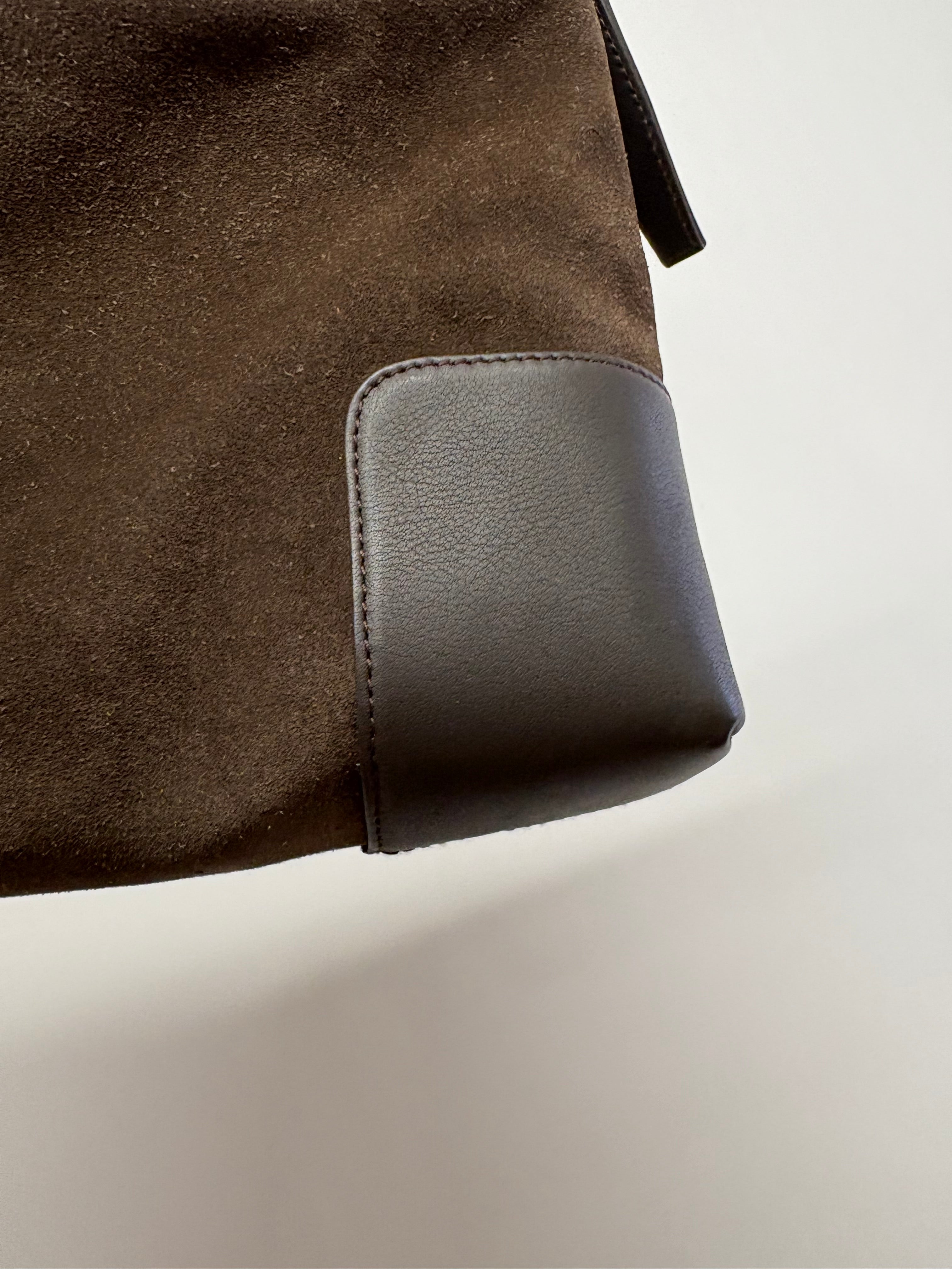 Loewe hobo bag ante y piel marrón oscuro