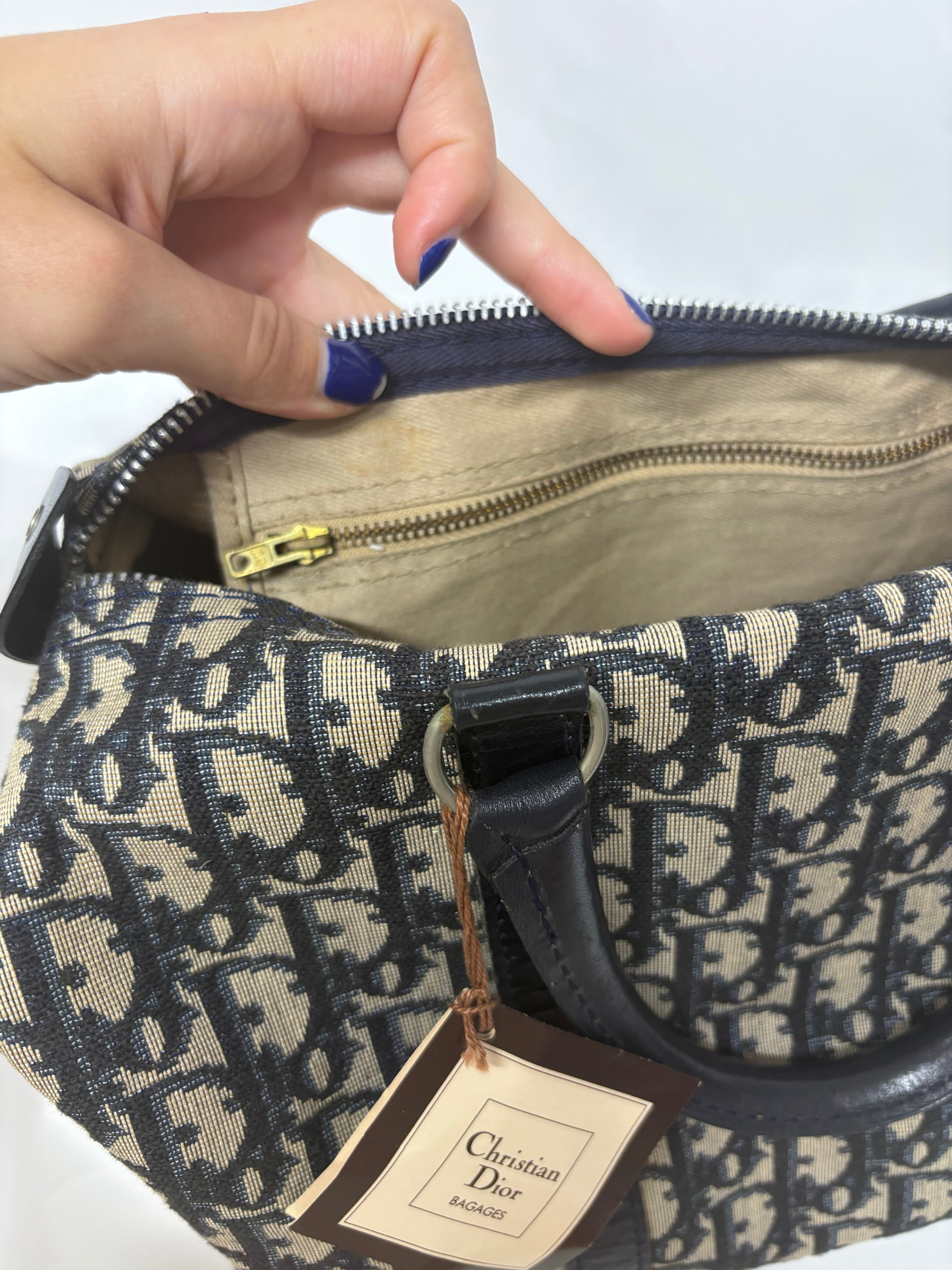 Christian Dior Boston Trotter 30 Azul marino – Con Bandolera