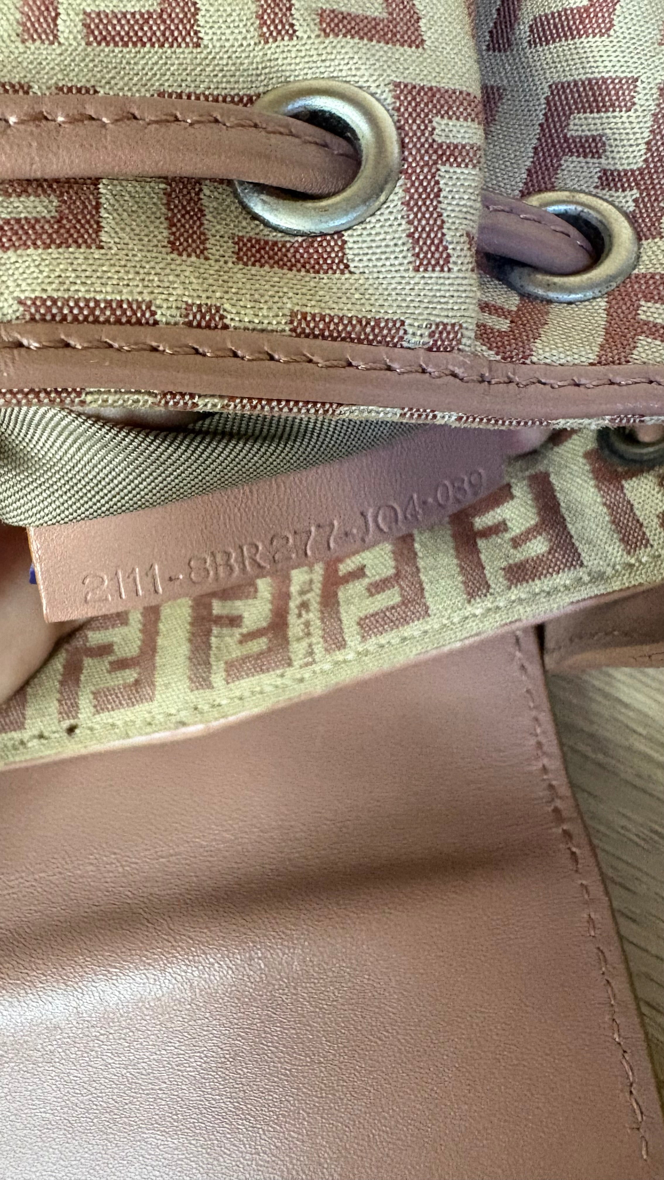 FENDI baguette rosa