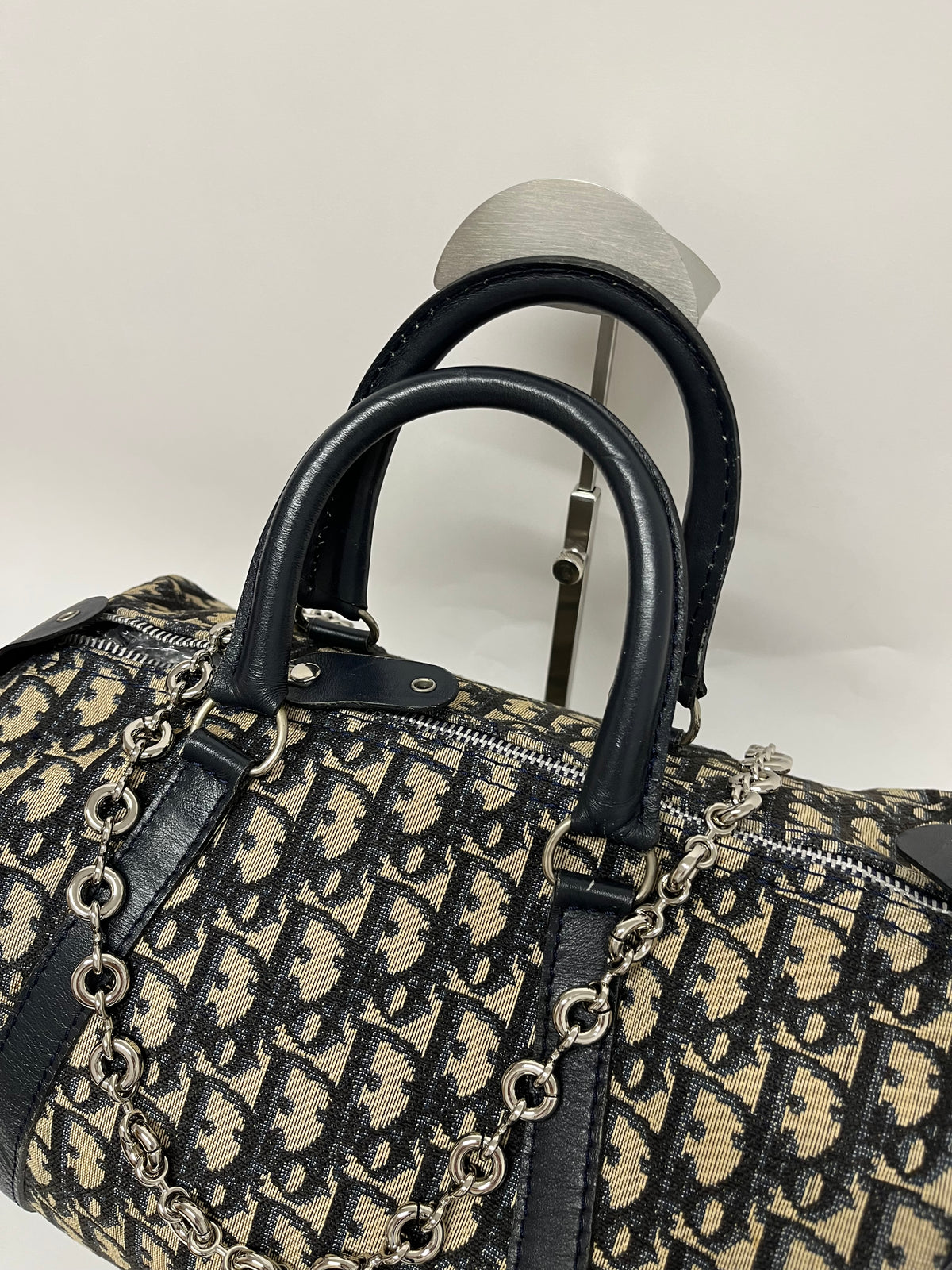 Christian Dior Boston 30 Lona Trotter con Interior en Piel Azul Marino