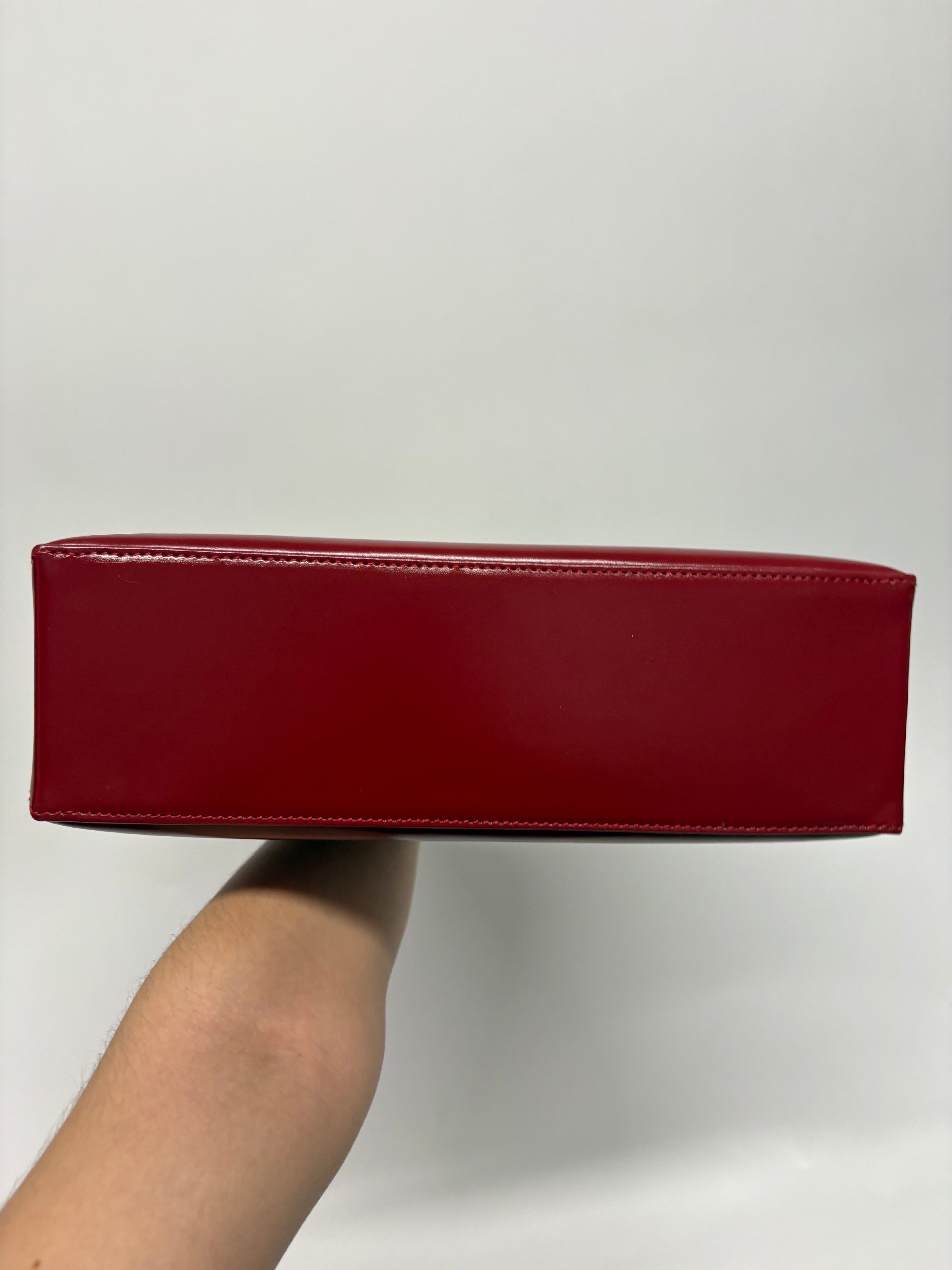 Loewe vintage estructurado cuadrado mini en piel cepillada roja