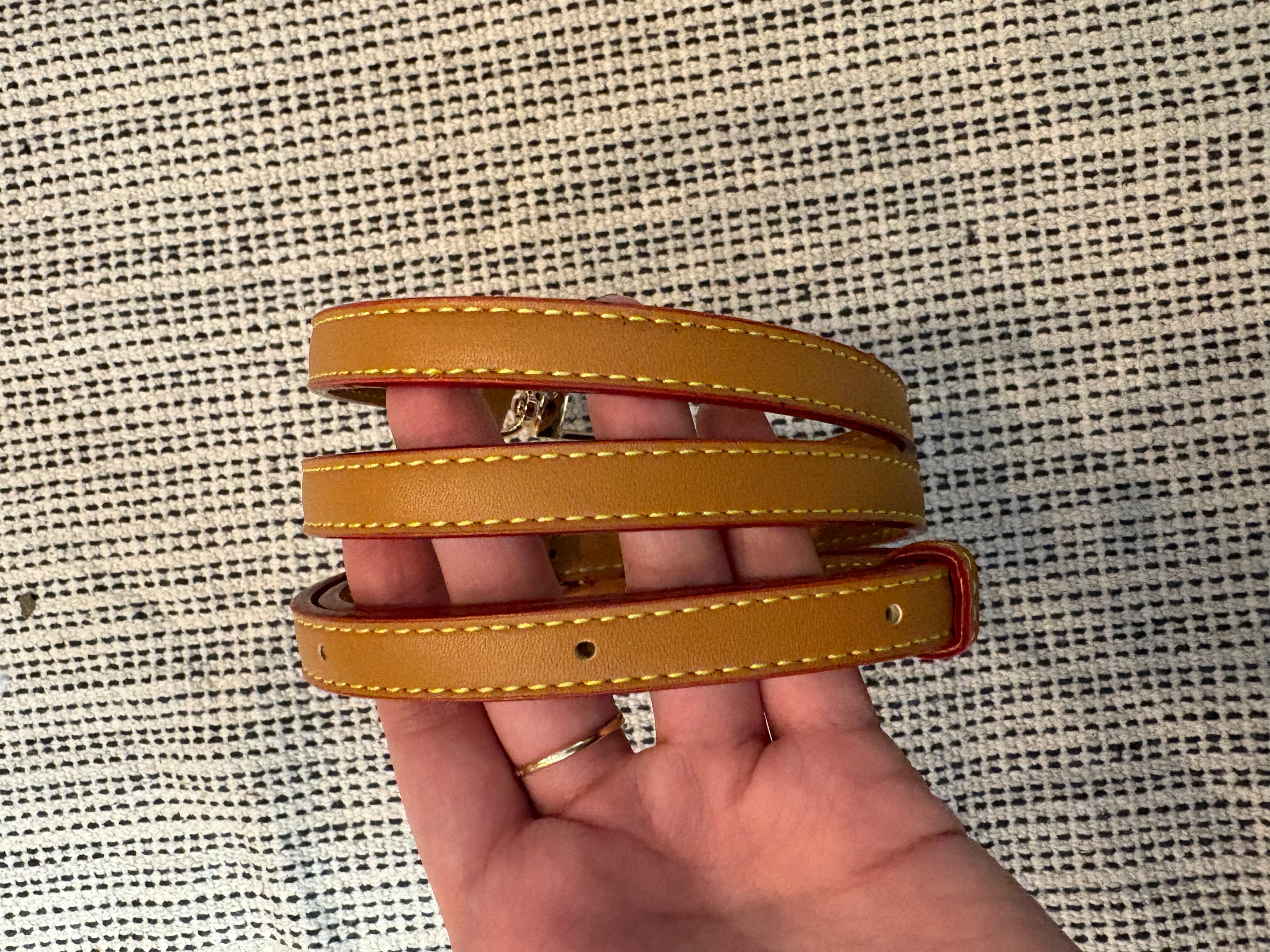 Correa Crossbody Ajustable en Piel Vachetta