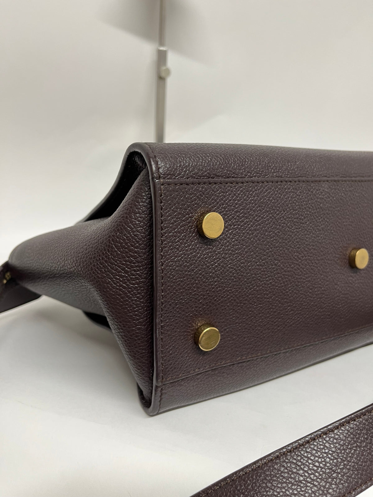 Saint Laurent Cabas 2Way Piel Marrón berenjena con Bandolera