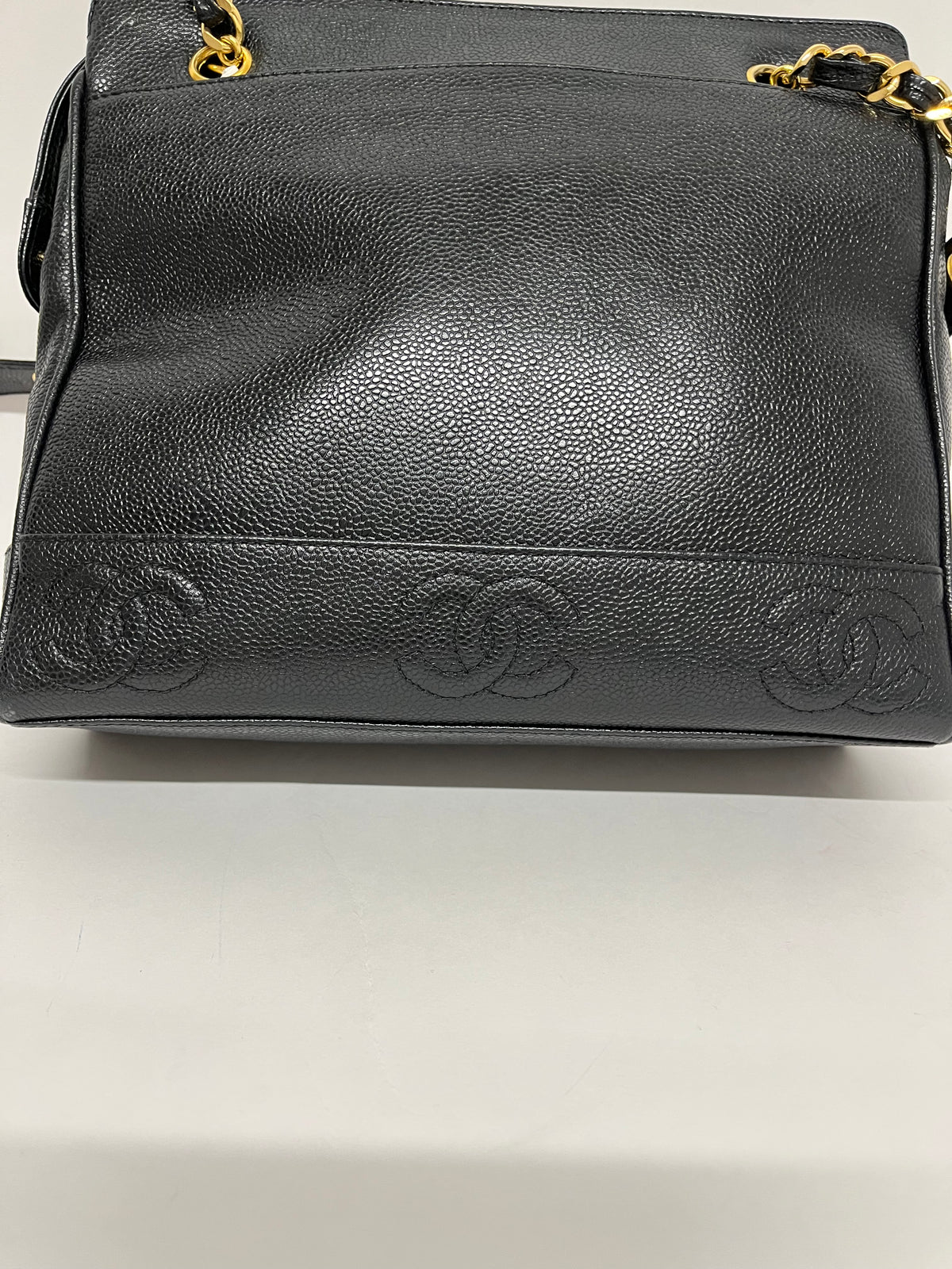 Chanel Triple CC Piel Caviar Negra · Serie 4