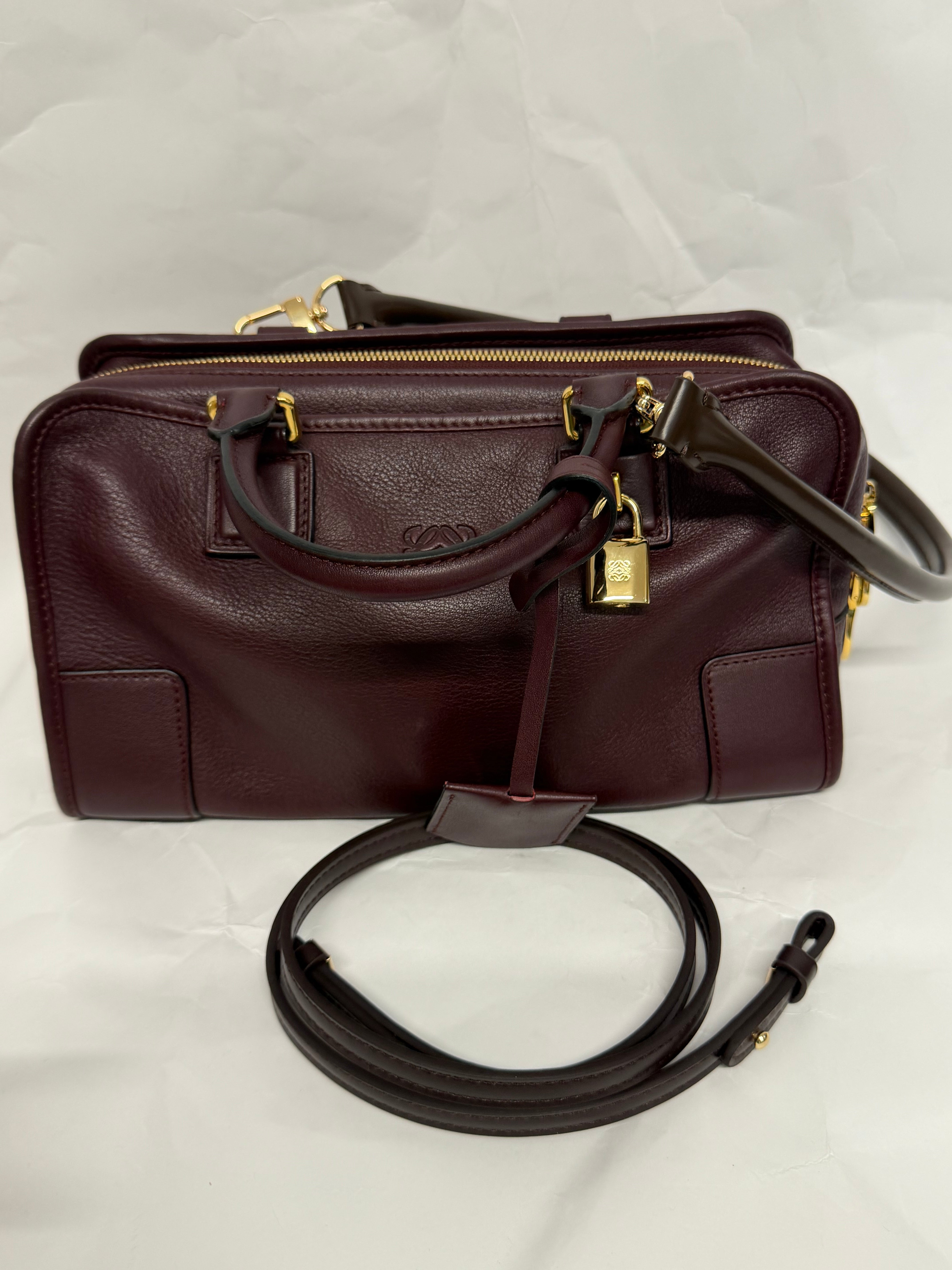 Loewe amazona burdeos oscuro 28 con 2 bandoleras