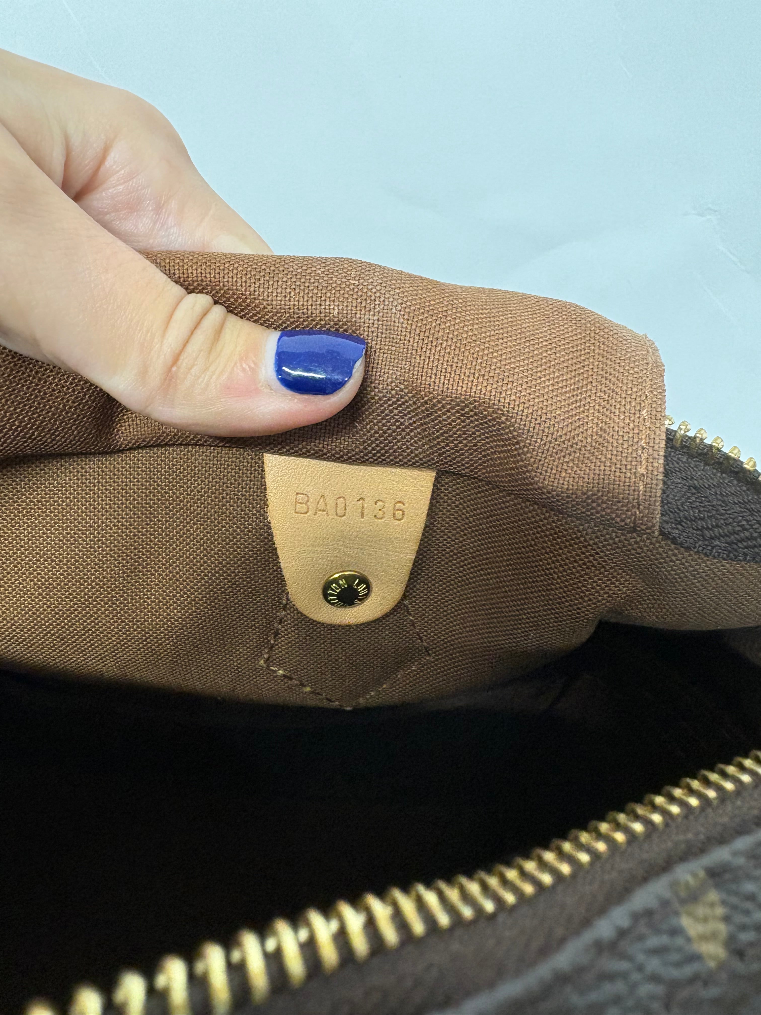 Louis Vuitton speedy 30 grabado CMP con bandolera extra