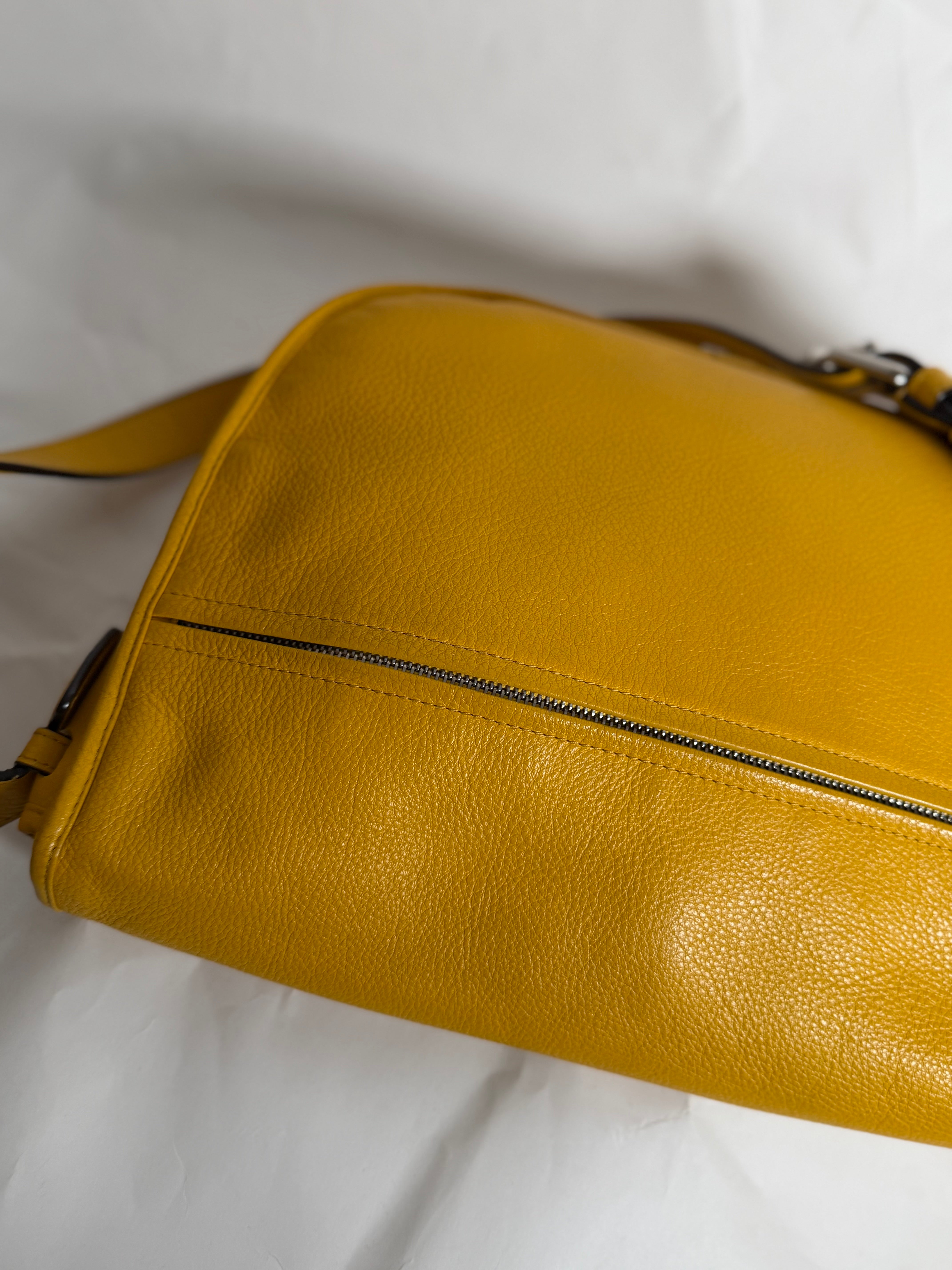 Loewe heritage grande Amarillo