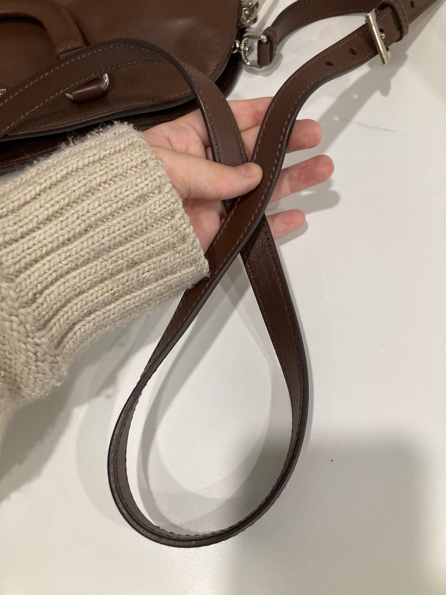 Prada Bauletto 2Way en piel marrón con bandolera