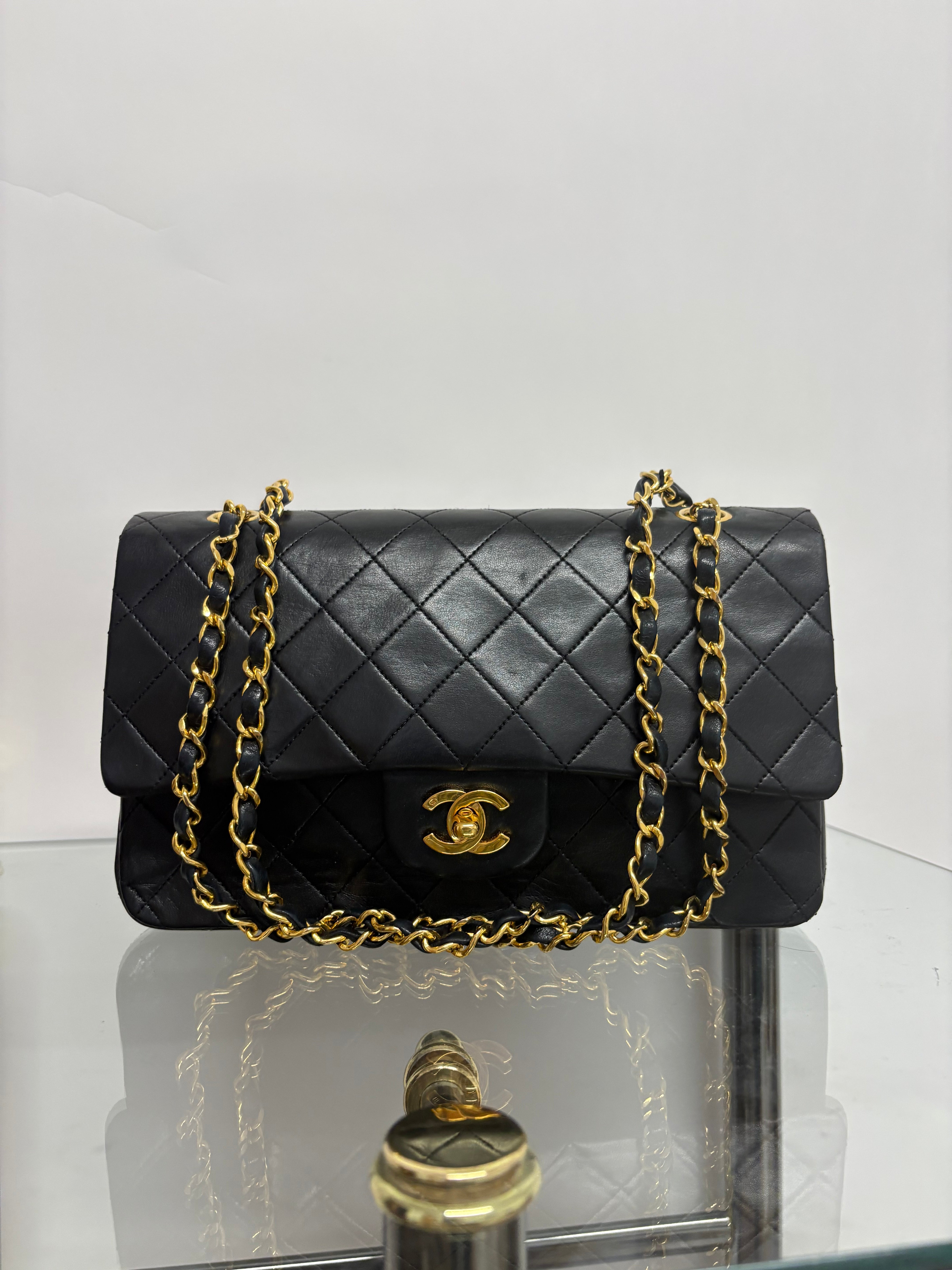 Chanel timeless 25 doble flap Matelassé Lambskin Negro · Serie 1