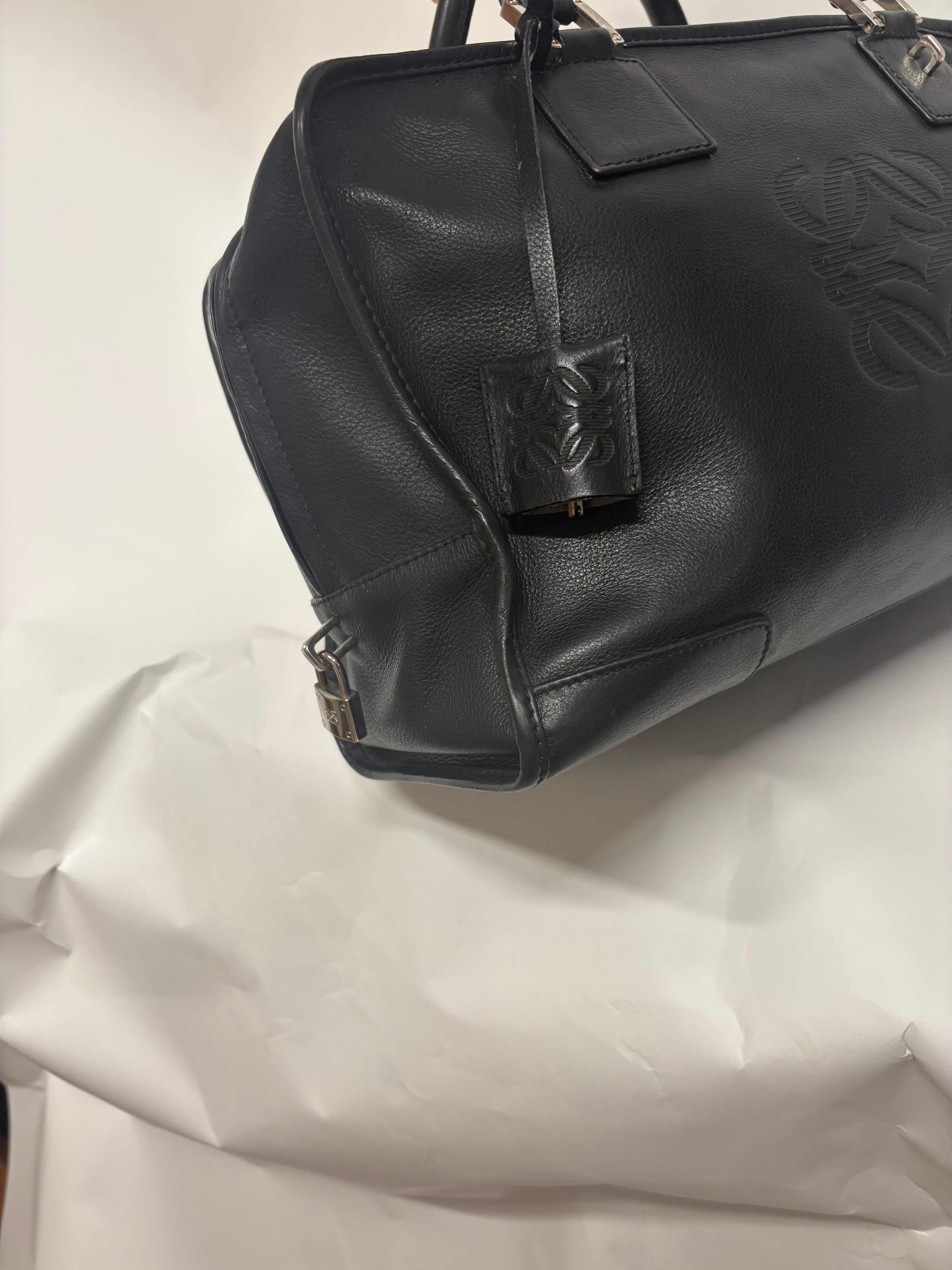 Loewe Amazona 36 Piel Negra Herrajes Plata