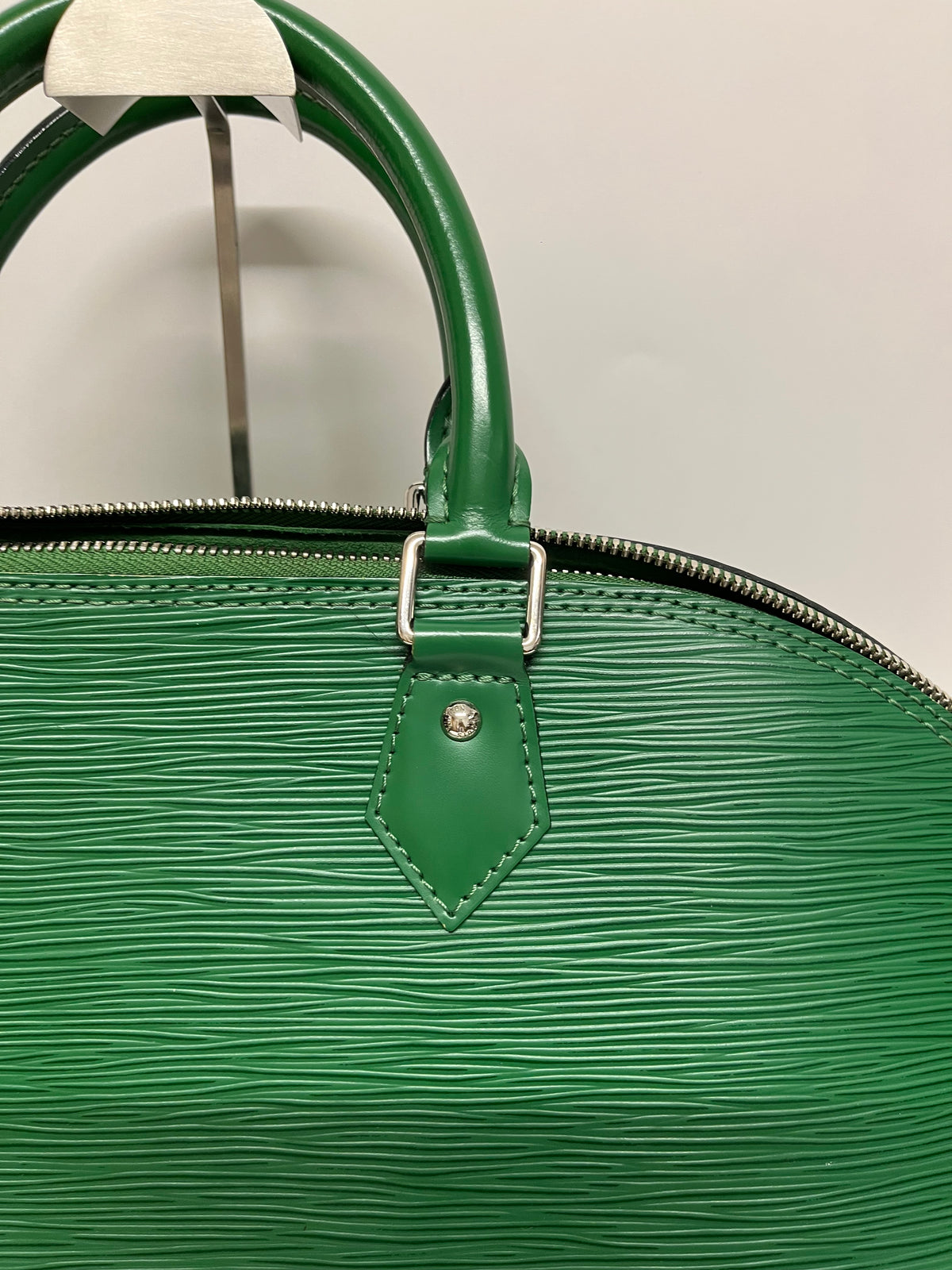 Louis Vuitton Alma GM Piel Epi Verde