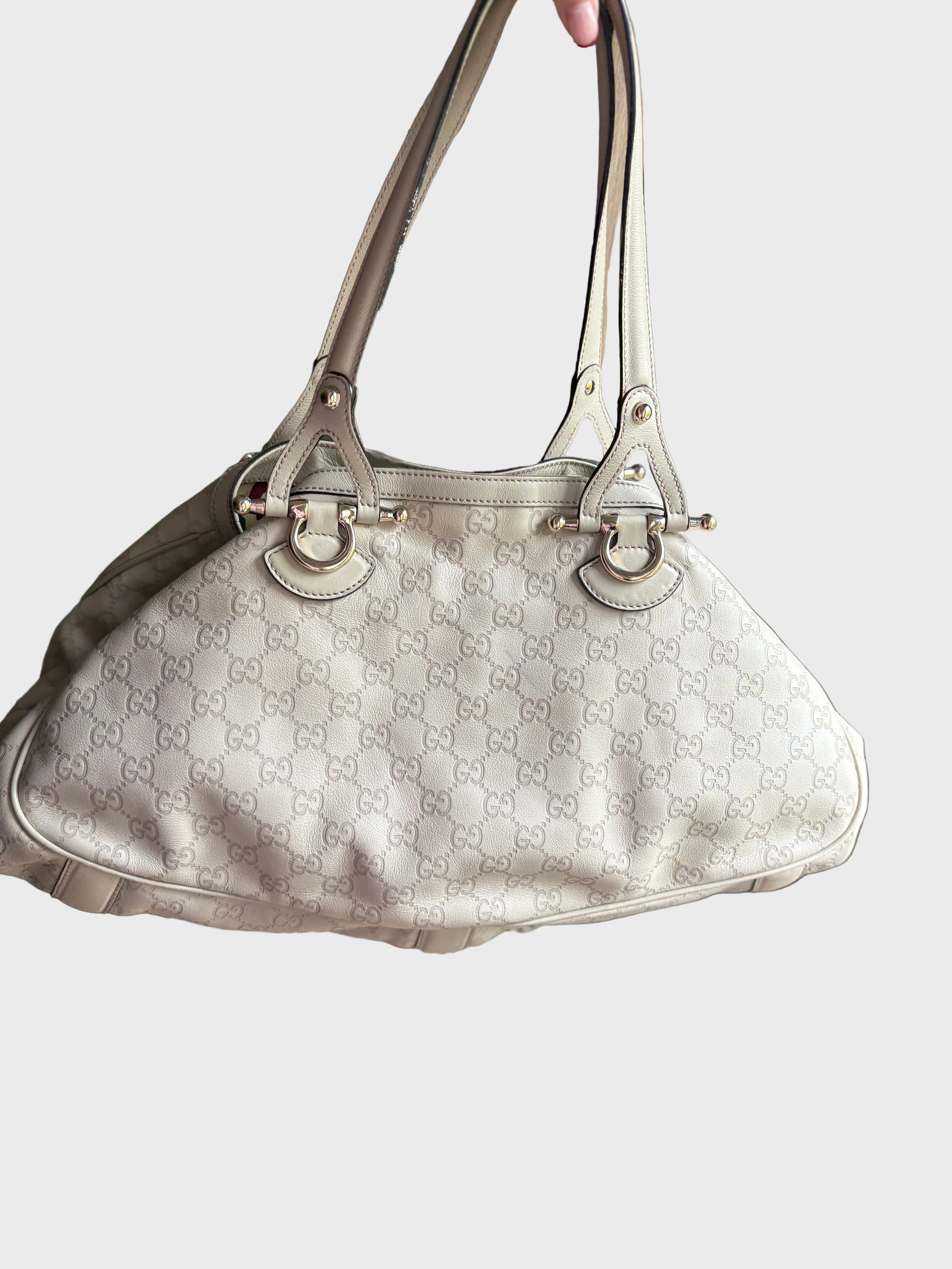 Gucci Pelham en piel Guccissima blanca