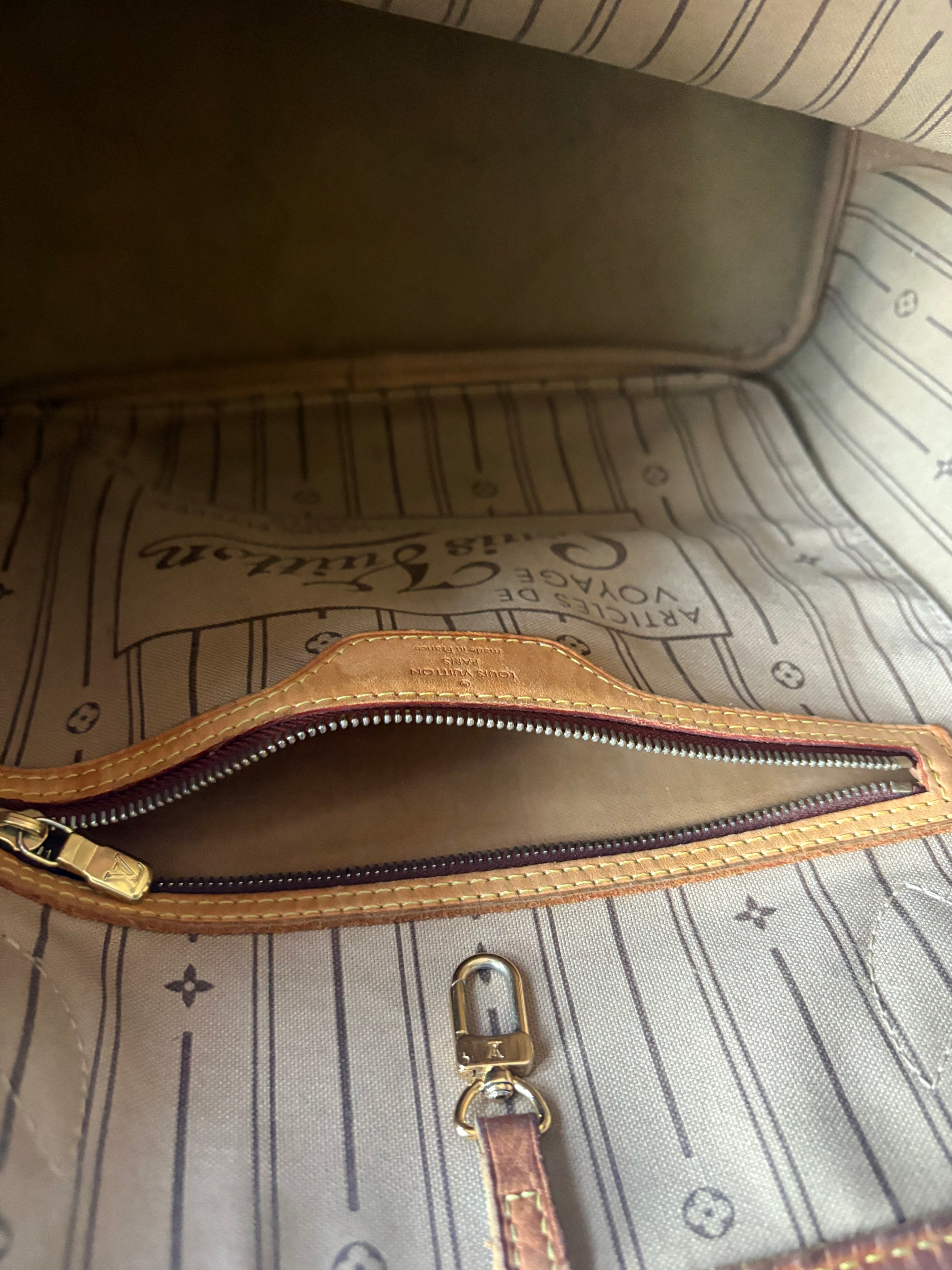 Louis Vuitton Neverfull MM Canvas Monogram