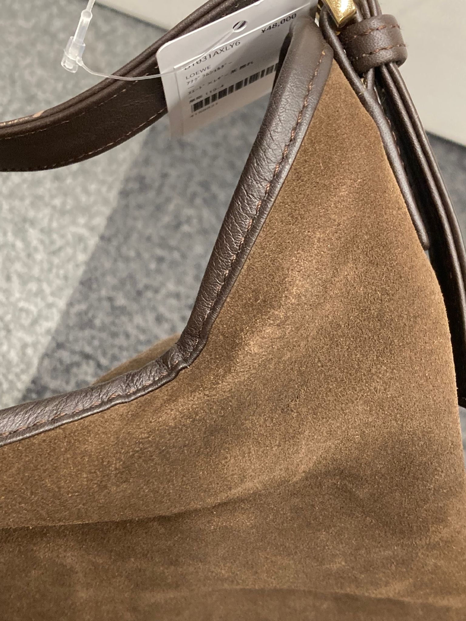 Loewe Bolso al Hombro en Ante Marrón Chocolate y Piel Lisa