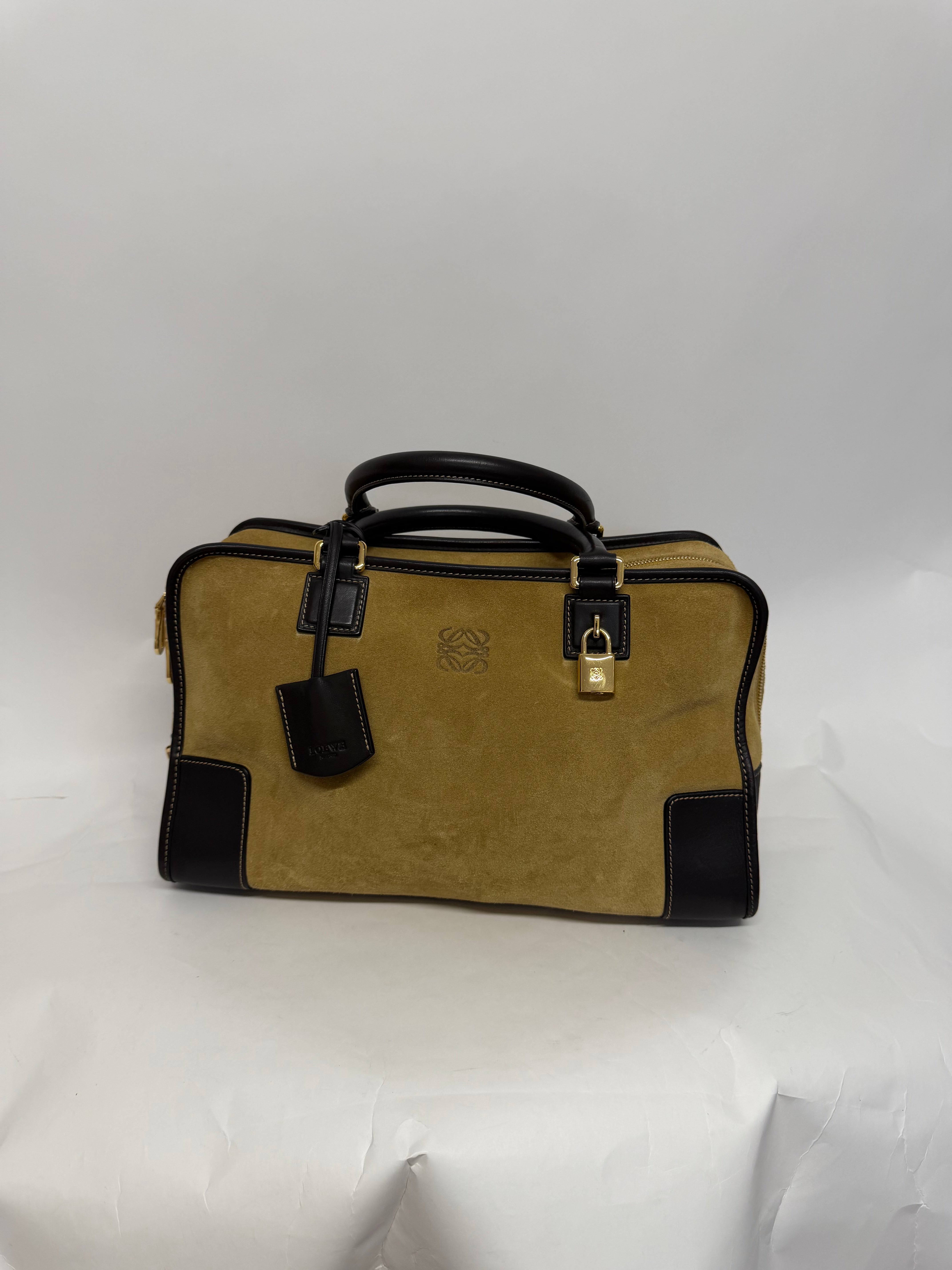 Loewe Amazona 36 Ante Oro — Modelo Nuevo
