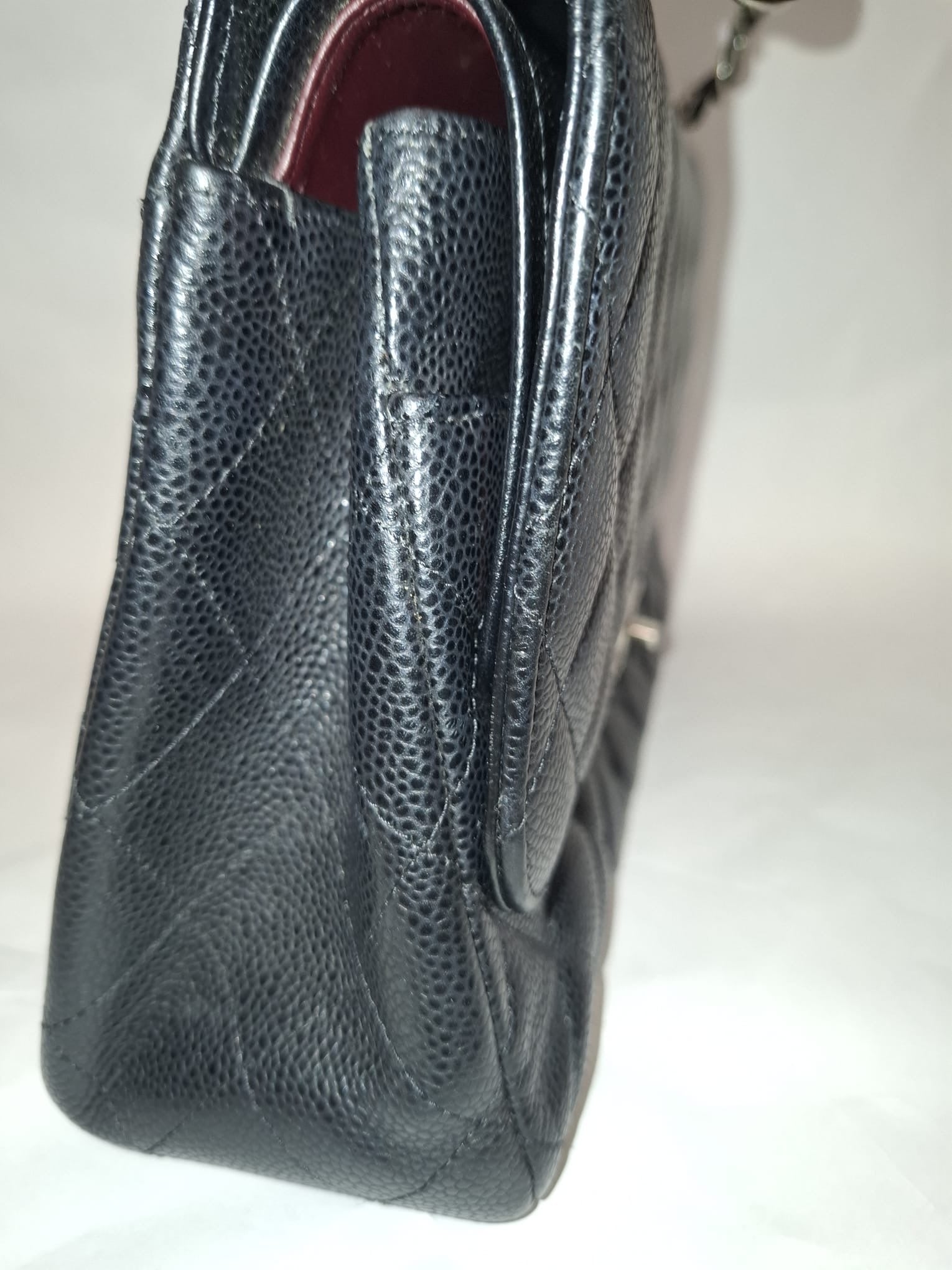 Chanel Jumbo Matelasse Classic Flap Caviar Negro
