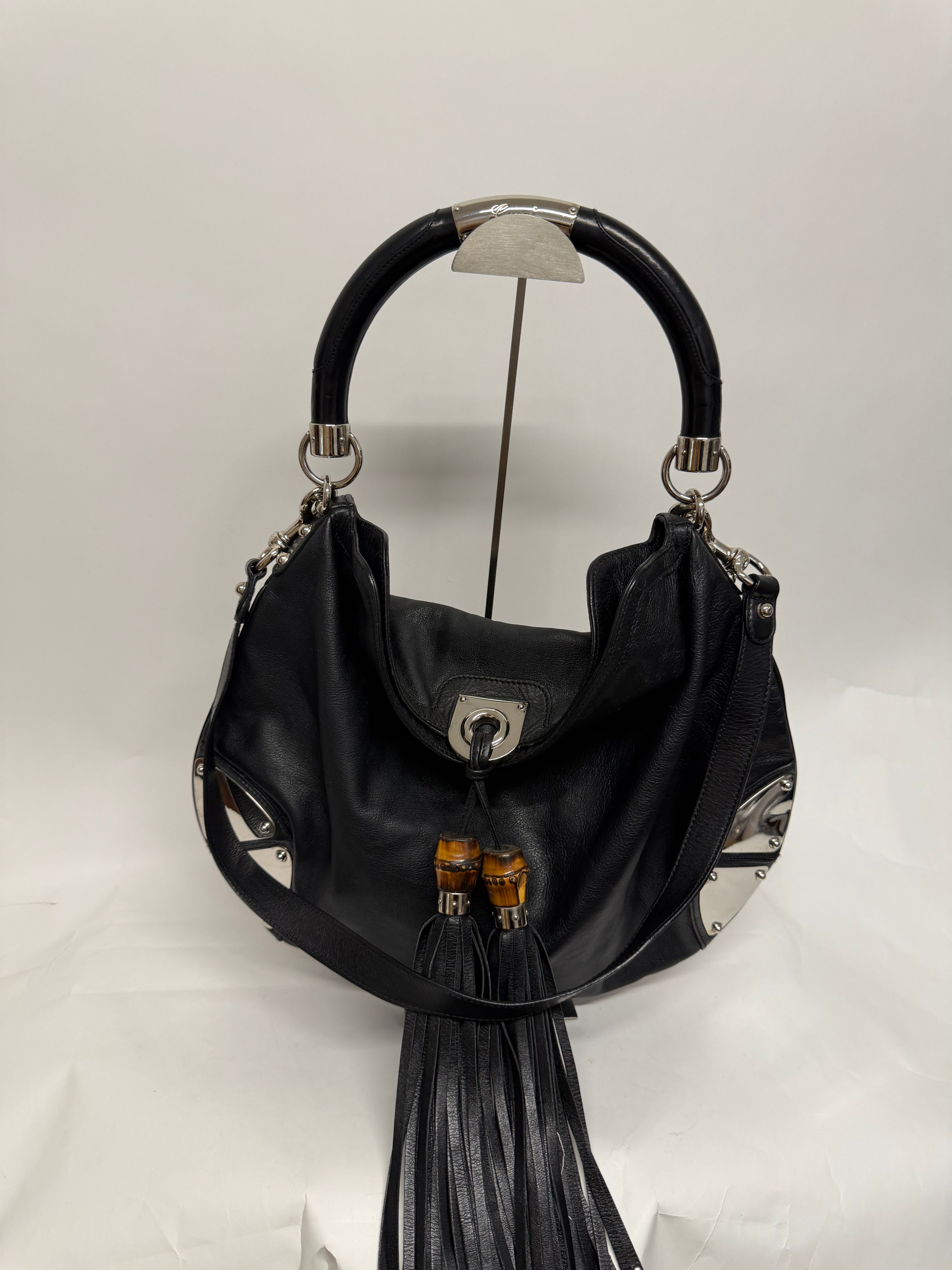 Gucci Indy Hobo Grande Piel Negra con Bambú