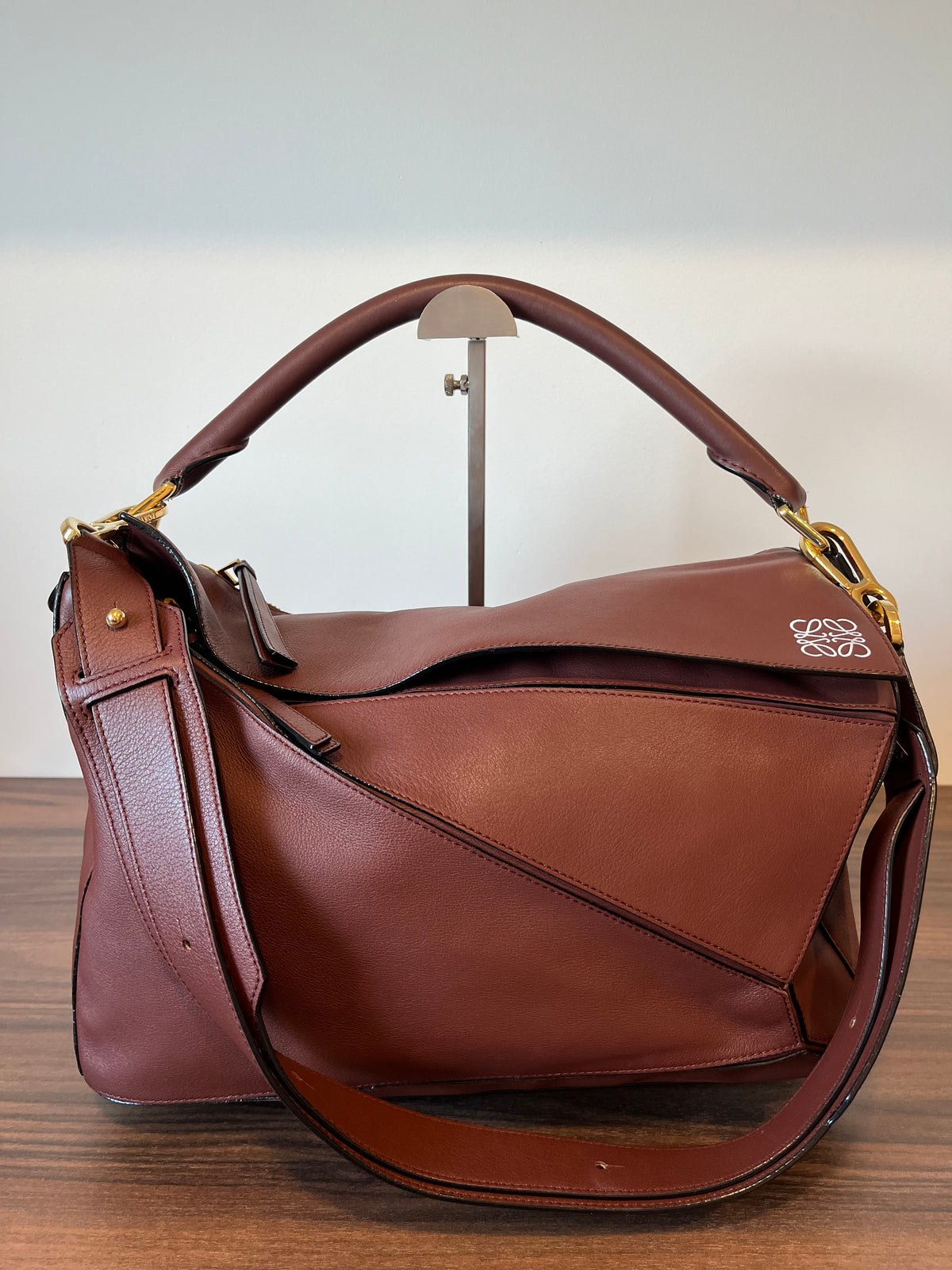 Loewe Puzzle Grande Piel Marrón Oscuro Teja · Herrajes Dorados · con Bandolera