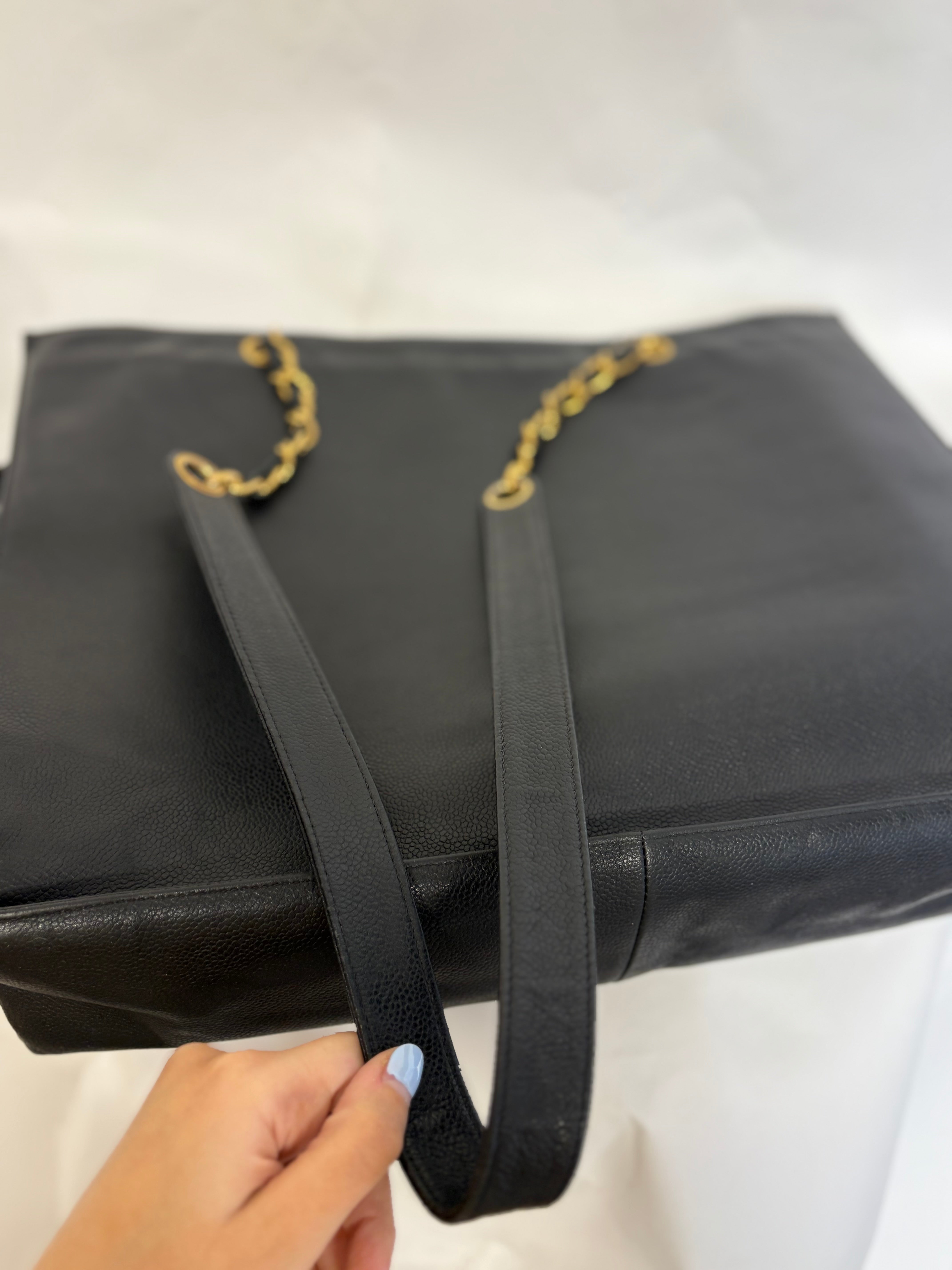 Chanel CC Caviar Tote Bag Negro Vintage