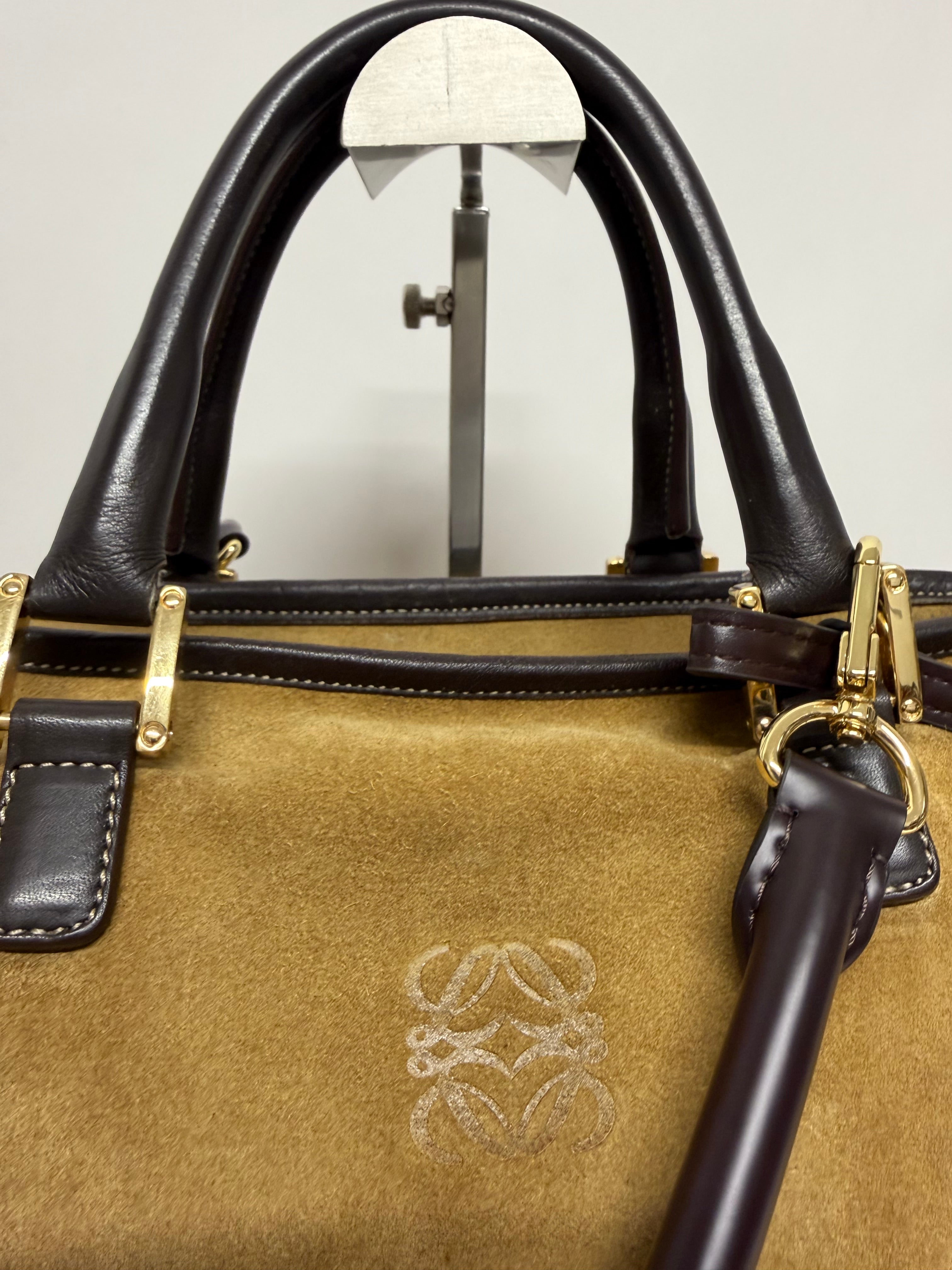 Loewe Amazona 32 Ante Oro y Piel Marrón