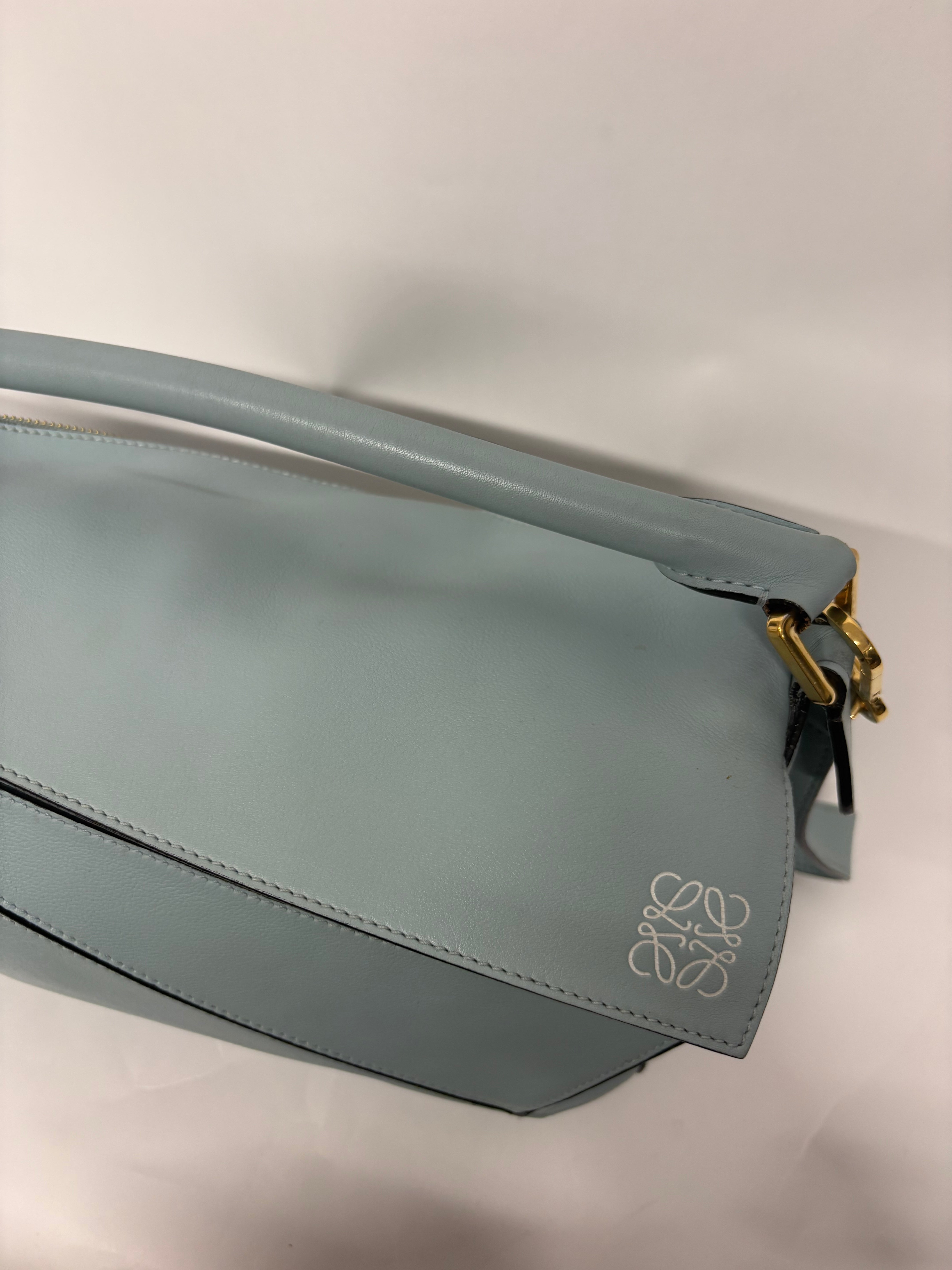 Loewe puzzle bag mediano sky baby blue