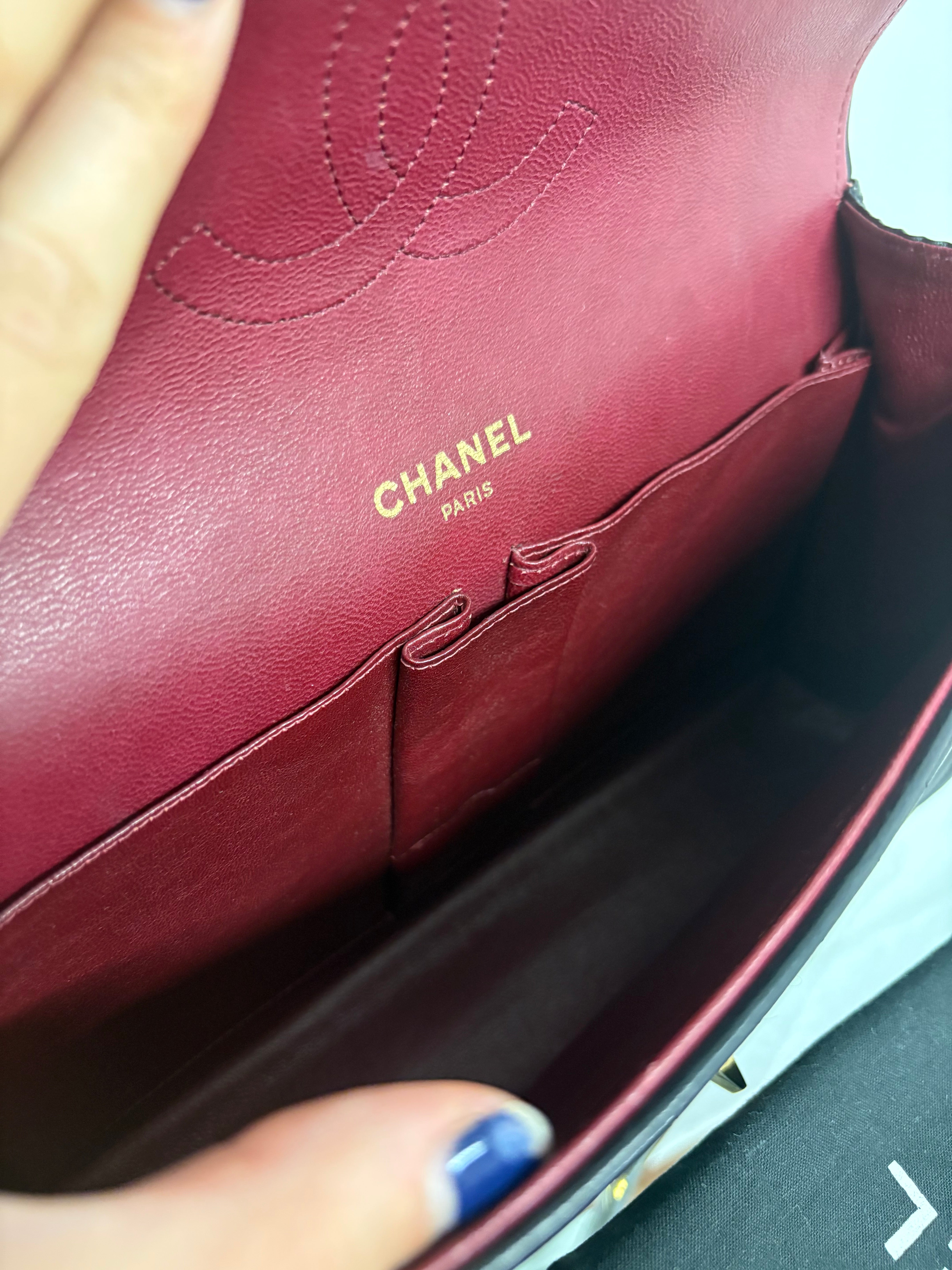 Chanel Timeless Double Flap piel de cordero negra – cadena dorada 2.55 - 24k