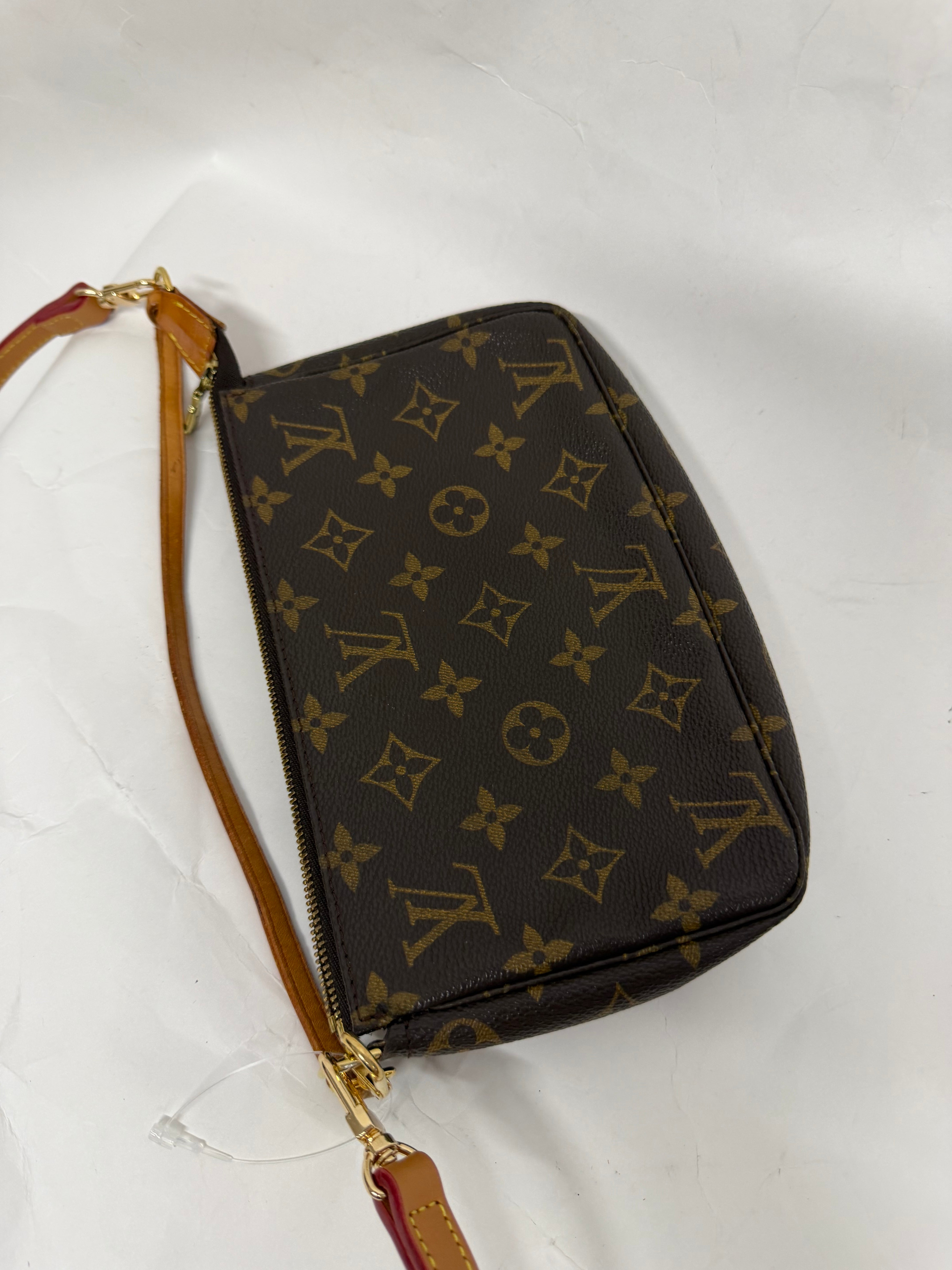 Louis Vuitton Pochette Accessoires monogram con 2 bandoleras extra