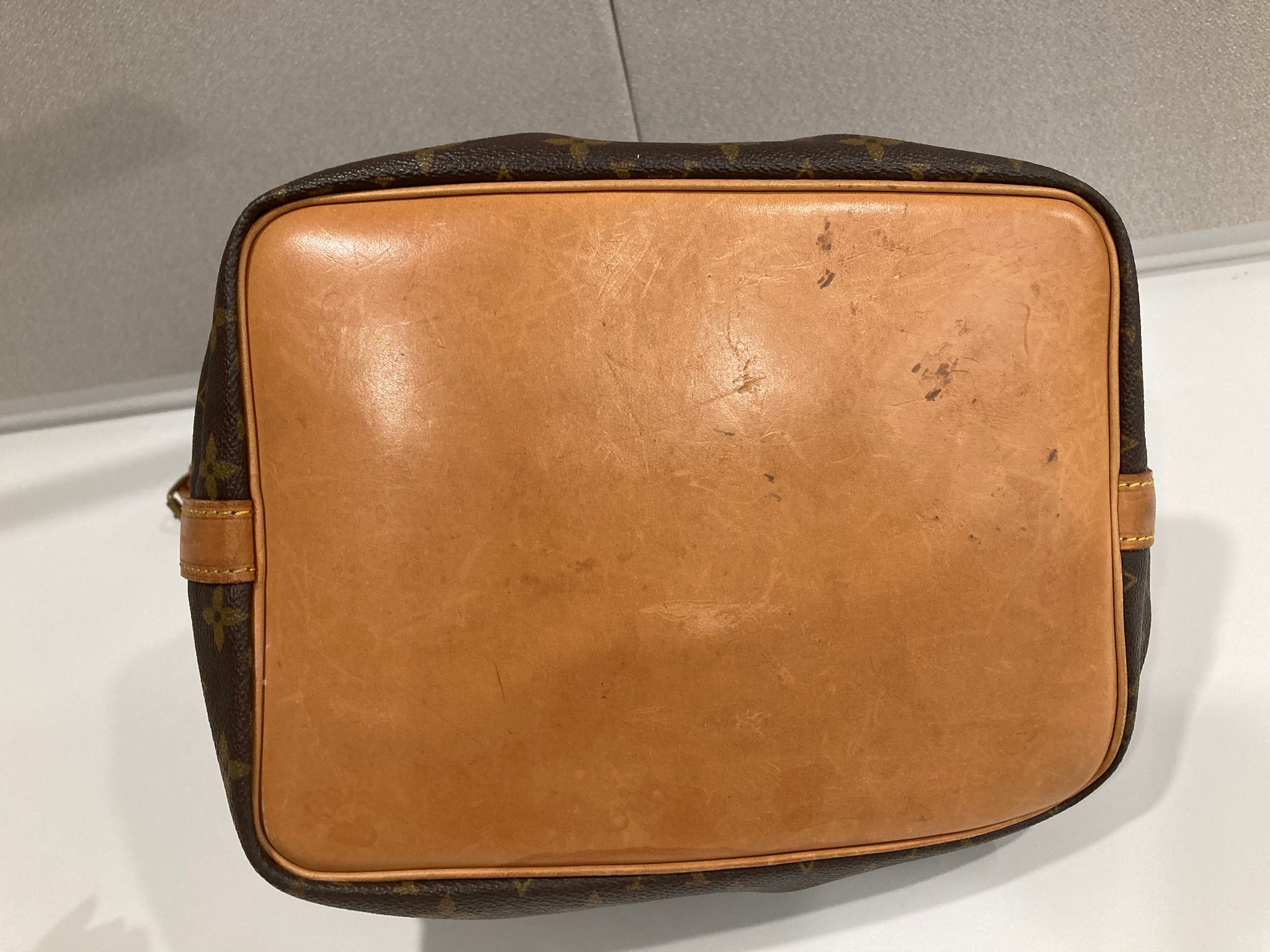 Louis vuitton petit noe monogram canvas