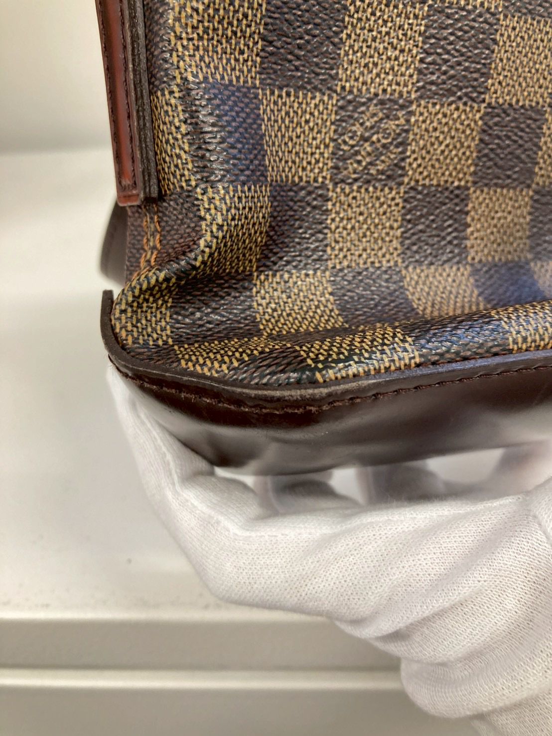 Louis Vuitton Trotteur bandolera en lona Damier Ebene