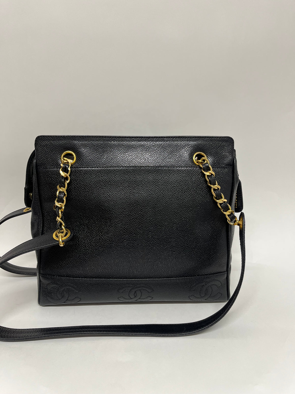 Chanel Triple CC Piel Caviar Negra · Serie 4