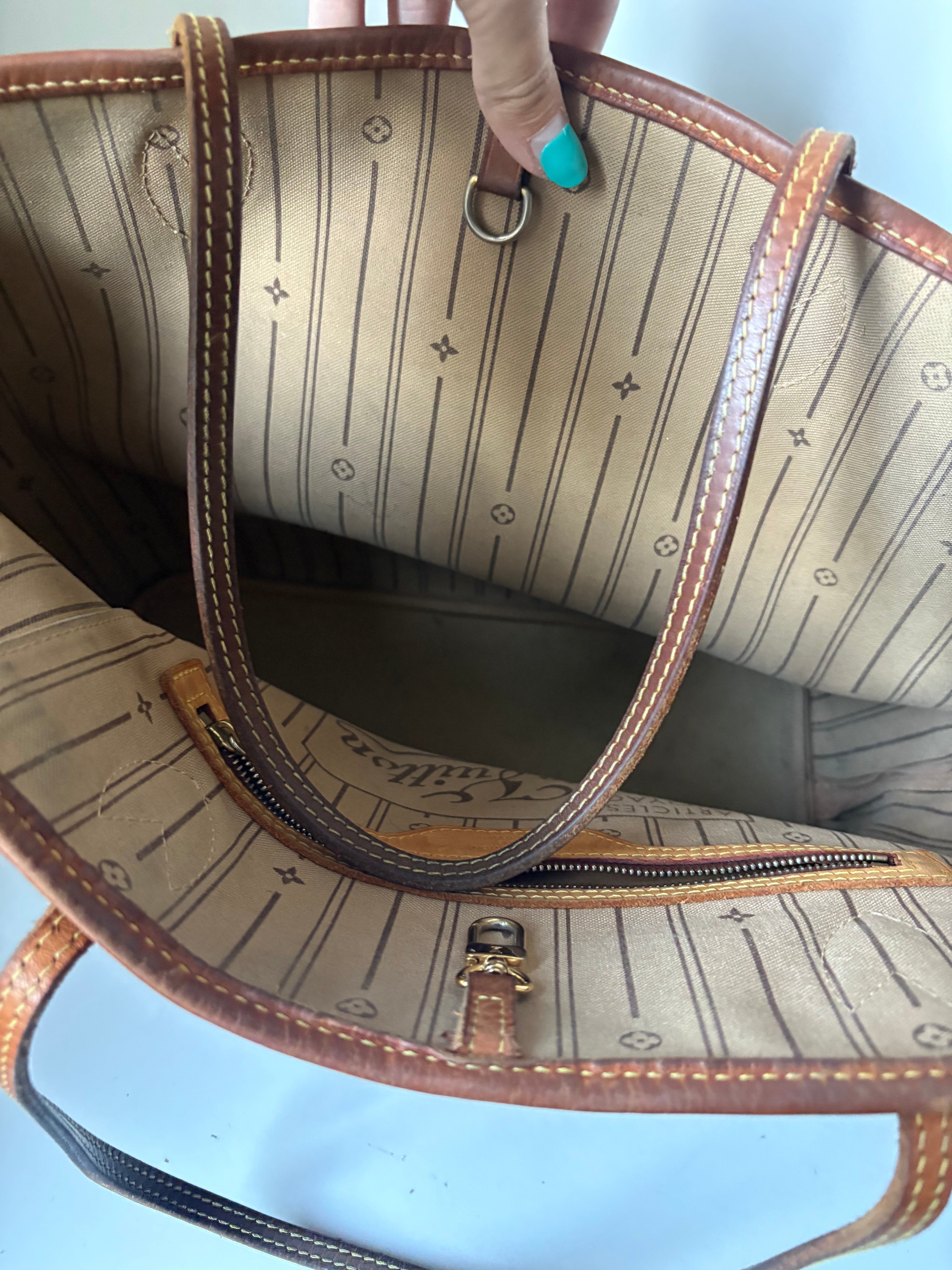 Louis Vuitton Neverfull MM Canvas Monogram