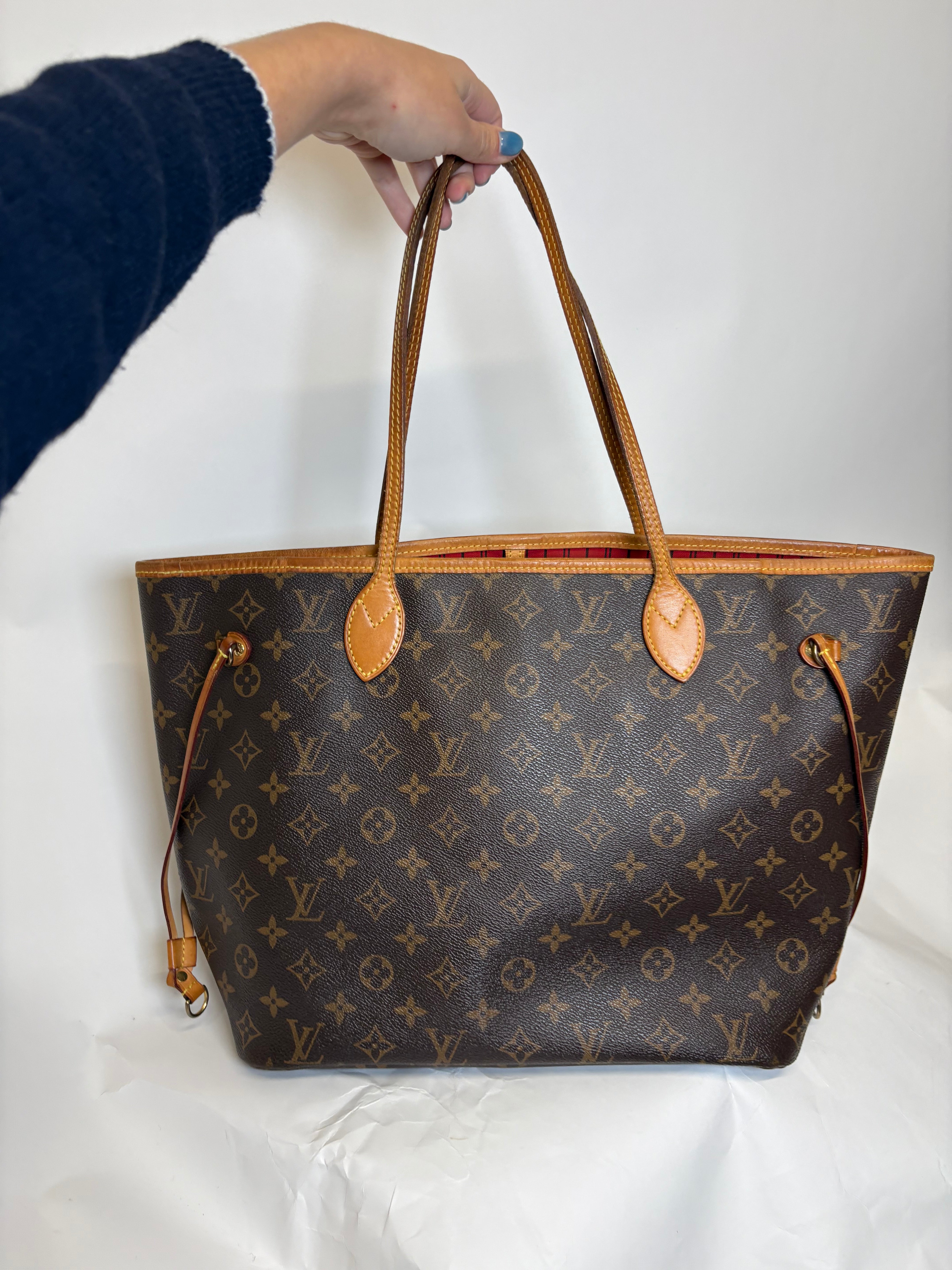 Louis Vuitton Neverfull MM Monogram y rojo