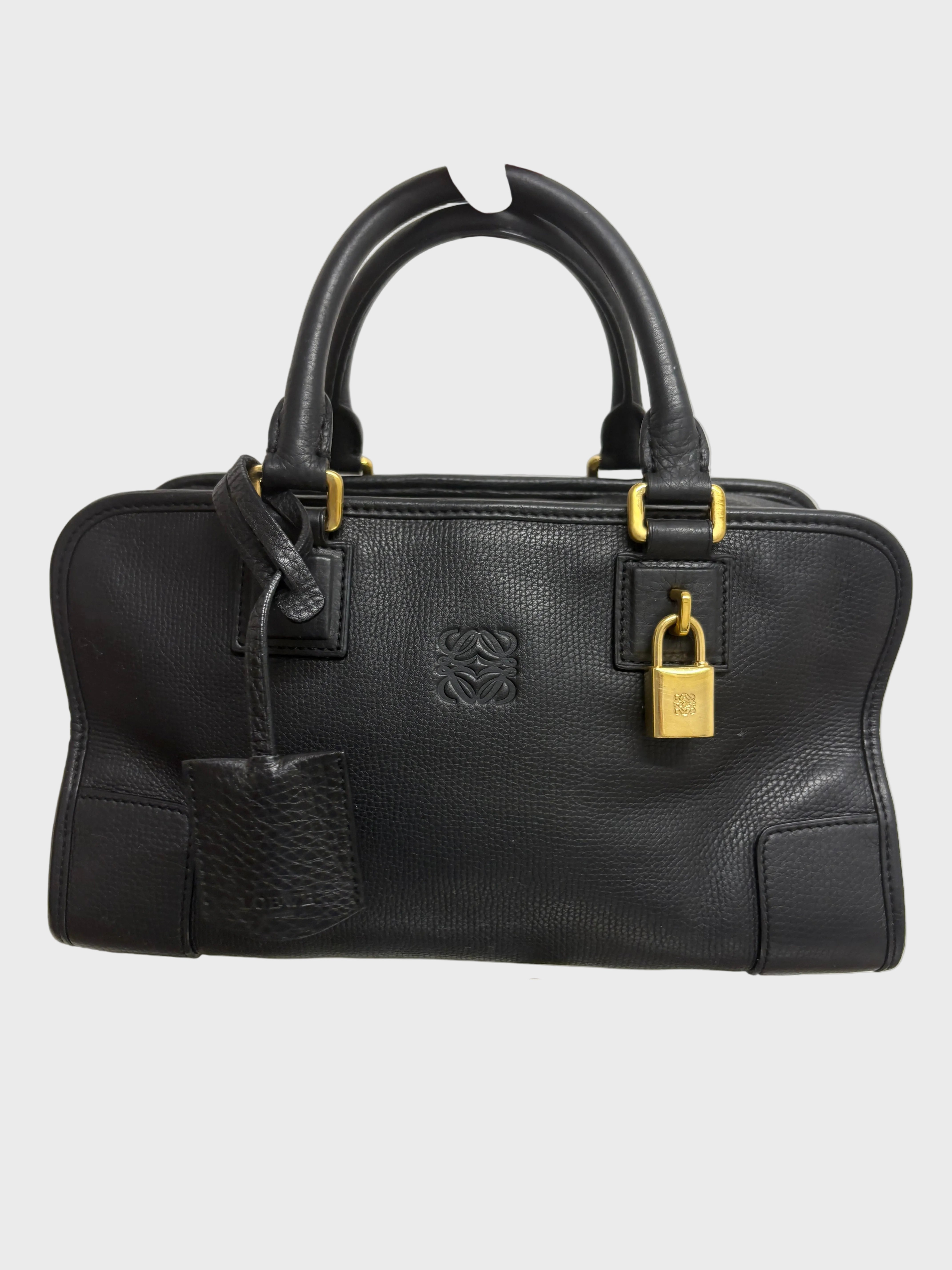 Loewe amazona 30 piel granulada negra