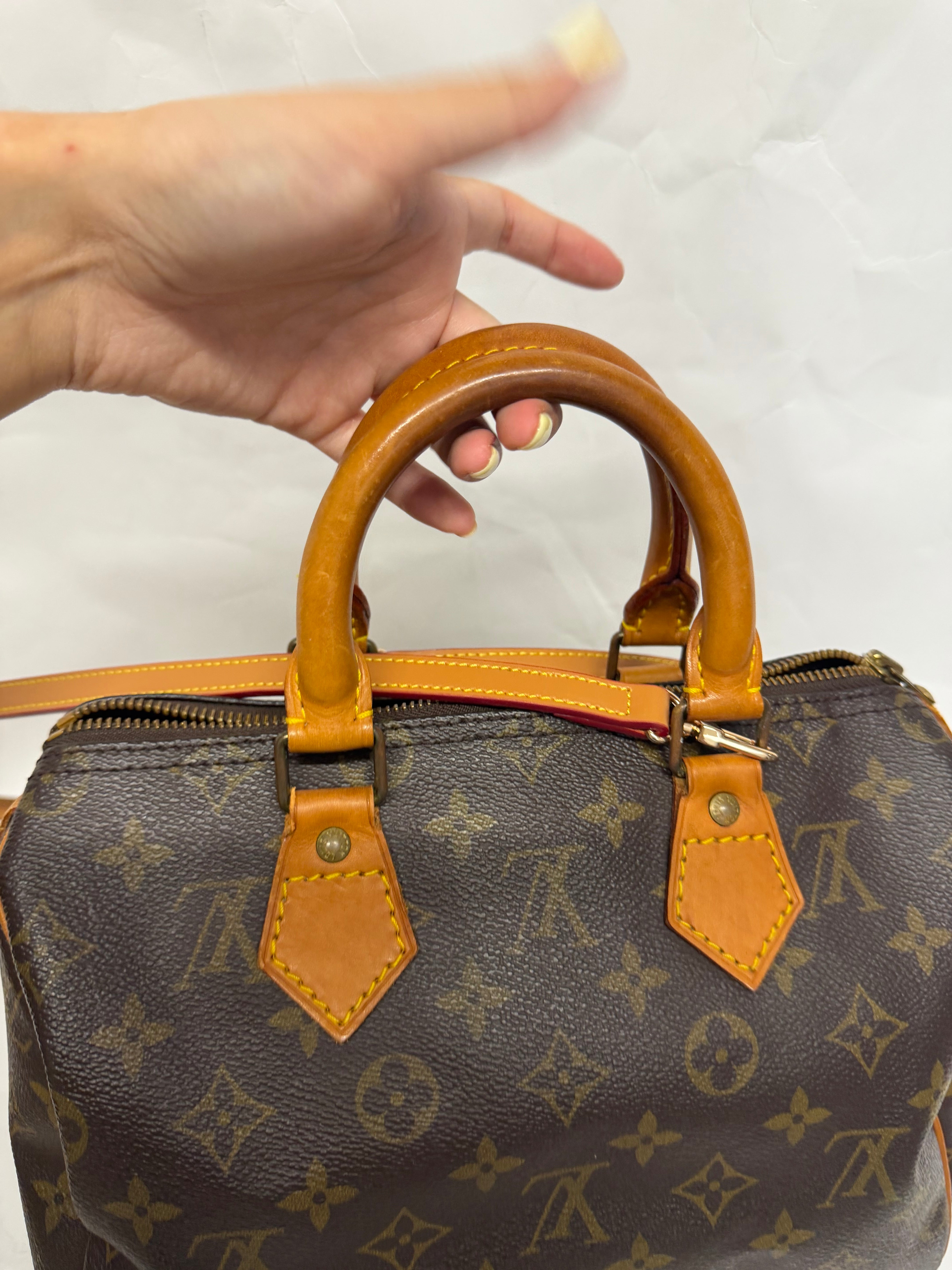 Louis Vuitton Speedy 25 Monogram MI1910