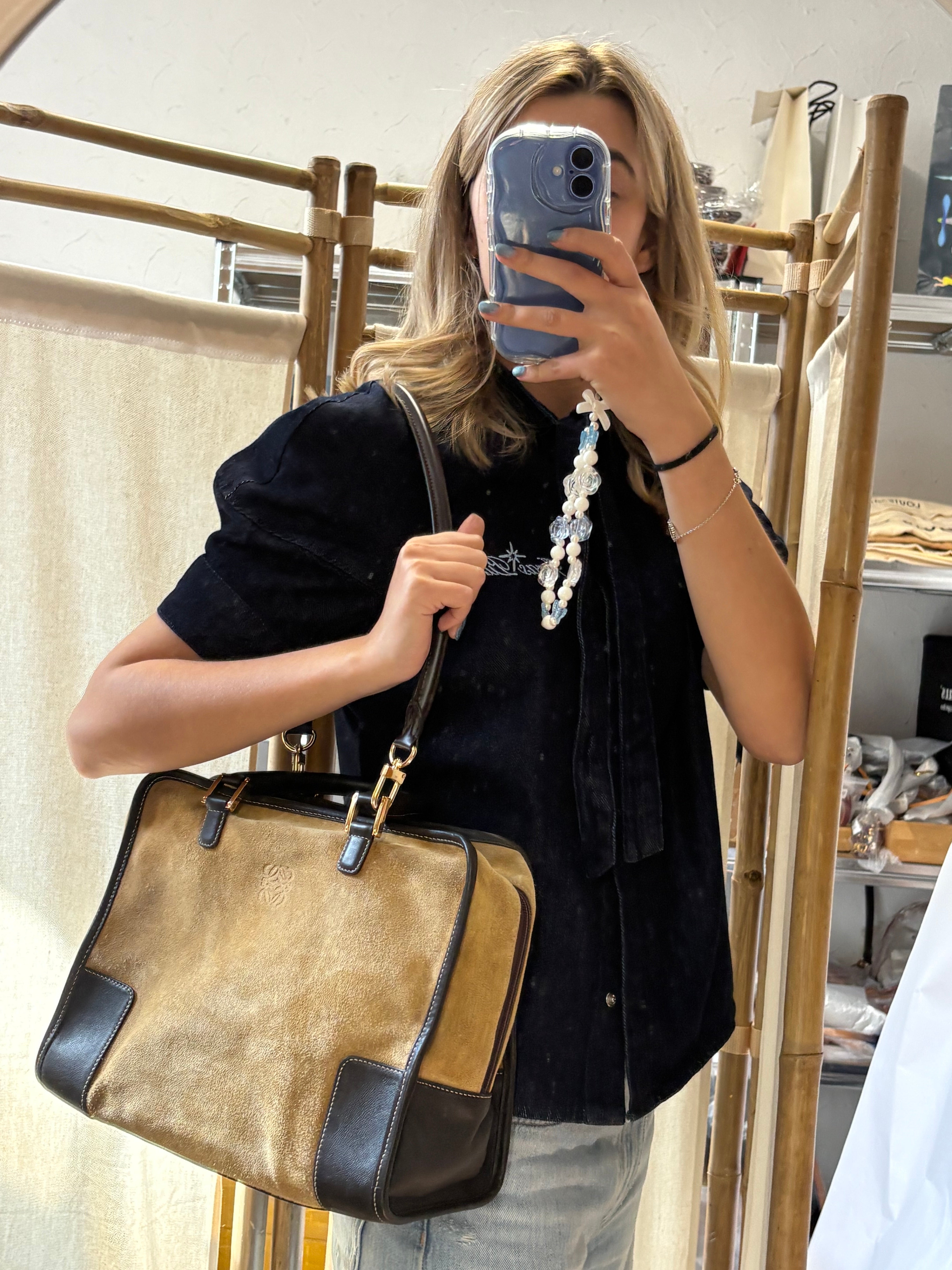 Loewe Amazona ante oro 32 marrón con bandolera extra