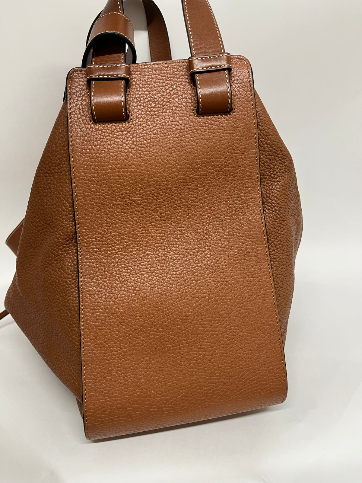 Loewe Hammock GRANDE Piel Graneada Marrón Camel Herrajes Dorados
