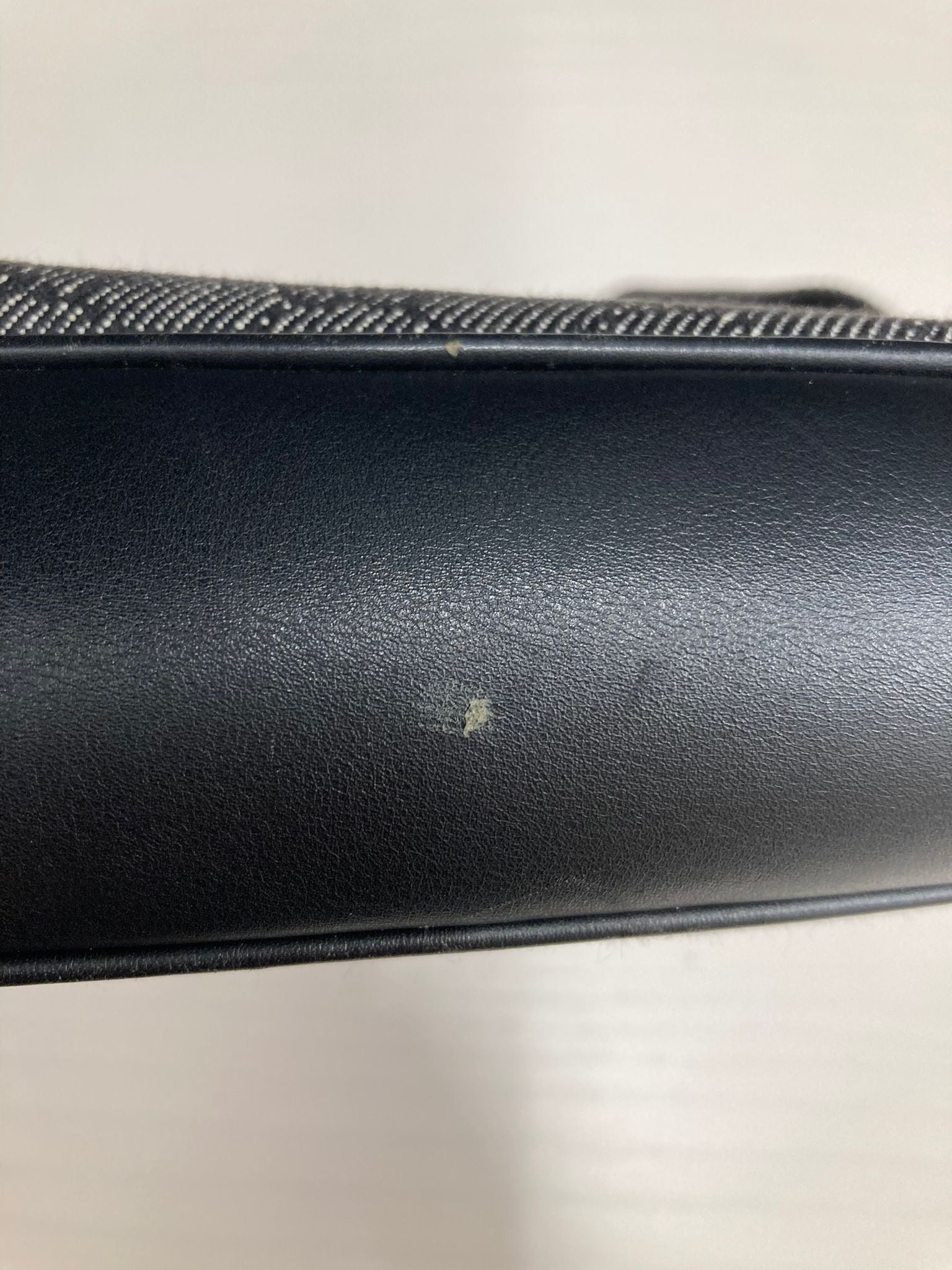 Gucci Jackie Lona monogram negra