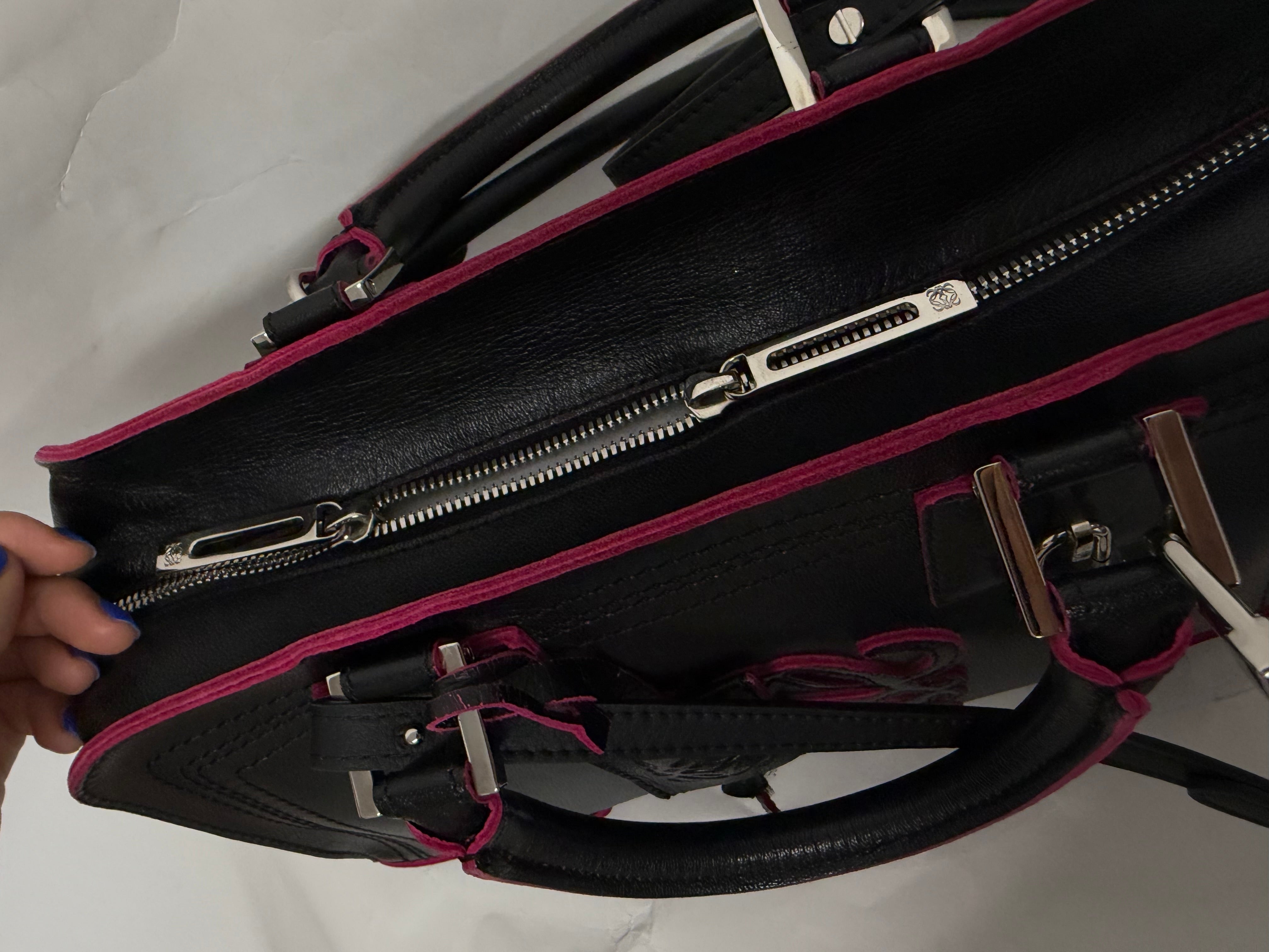 Loewe amazona negro y rosa 28 con 2 bandoleras