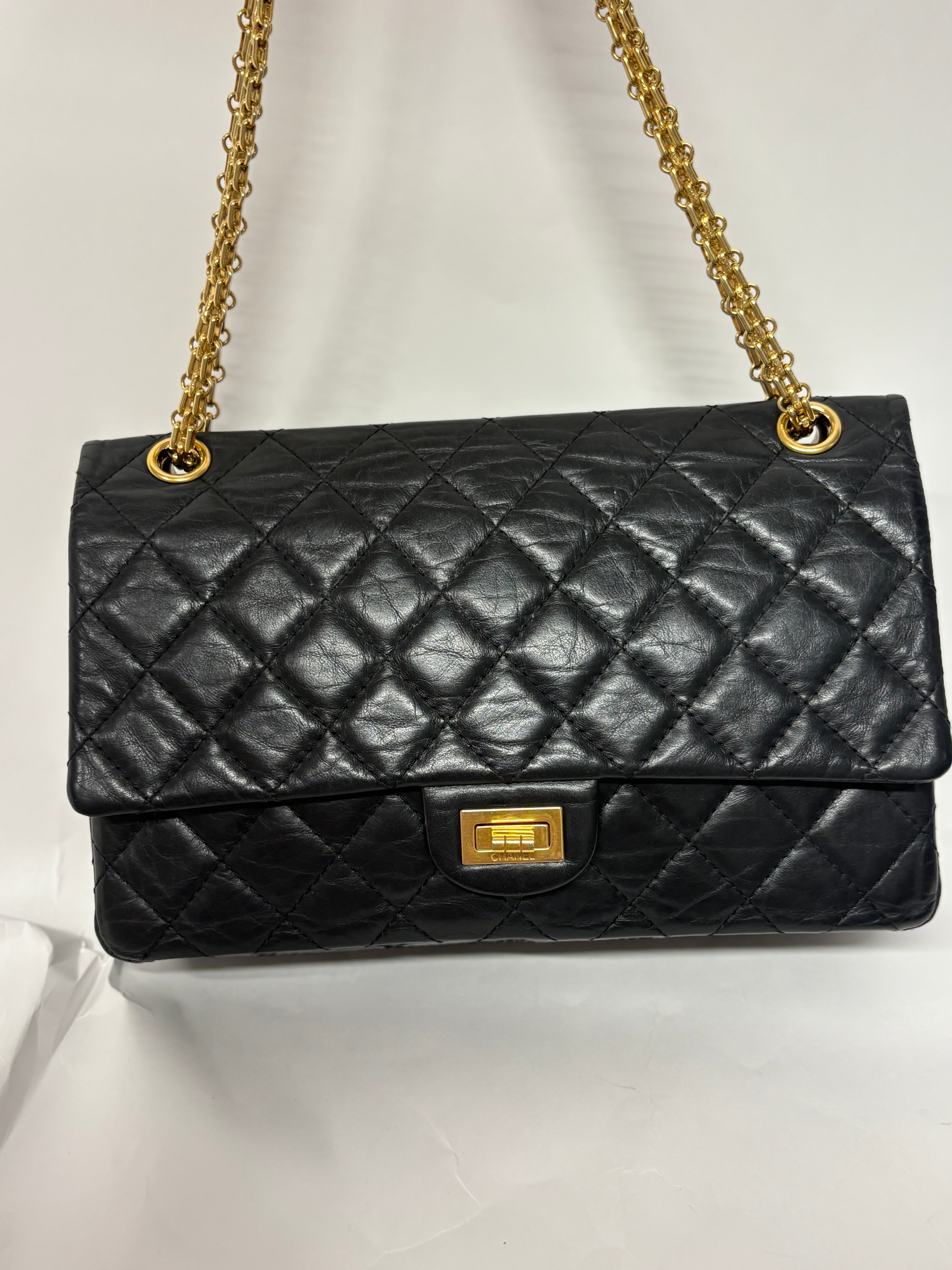 Chanel 2.55 Classic Timeless Mediano Negro Doble Solapa Piel de Ternera Envejecida