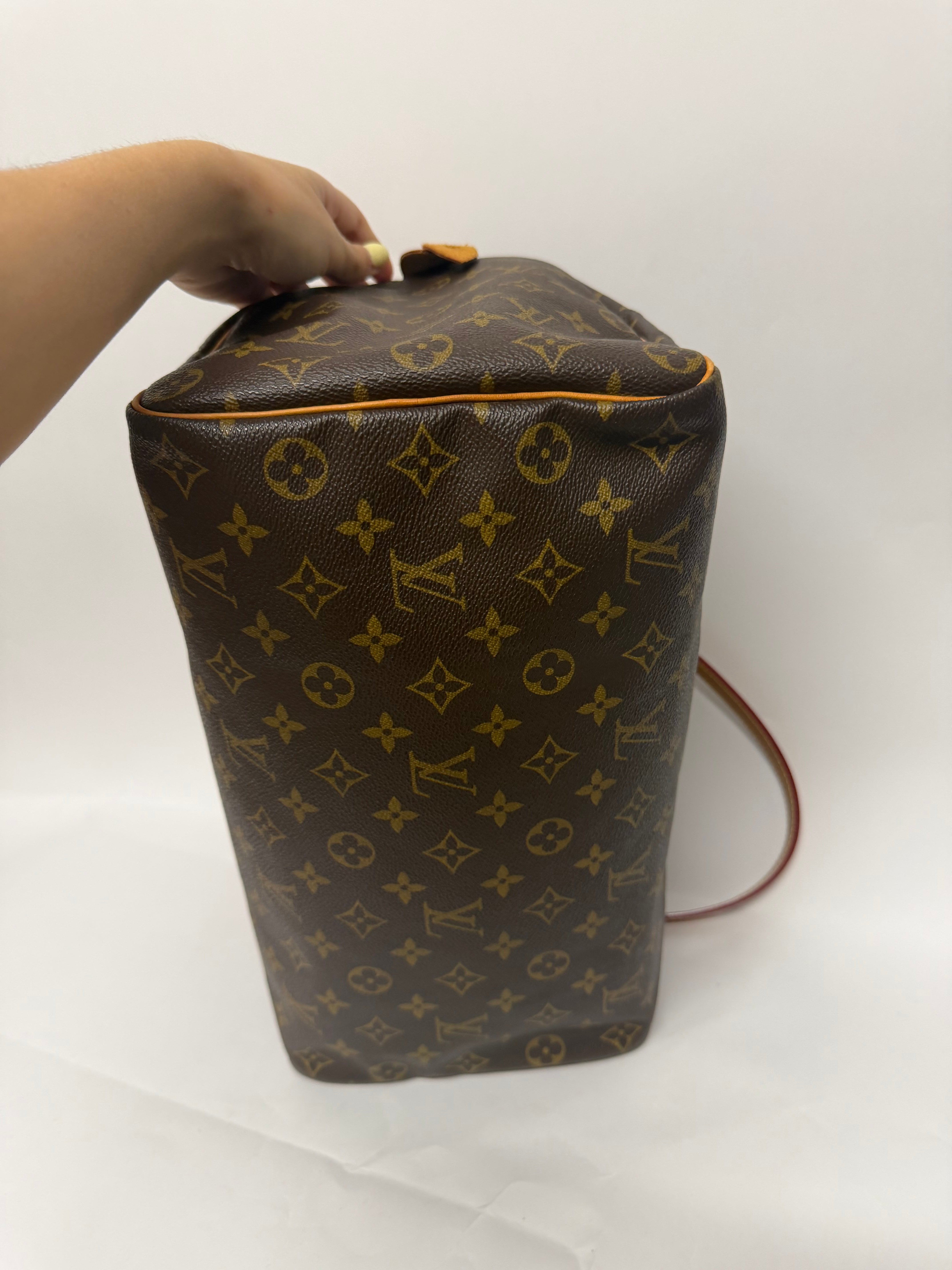Louis Vuitton Speedy 35 SP0030