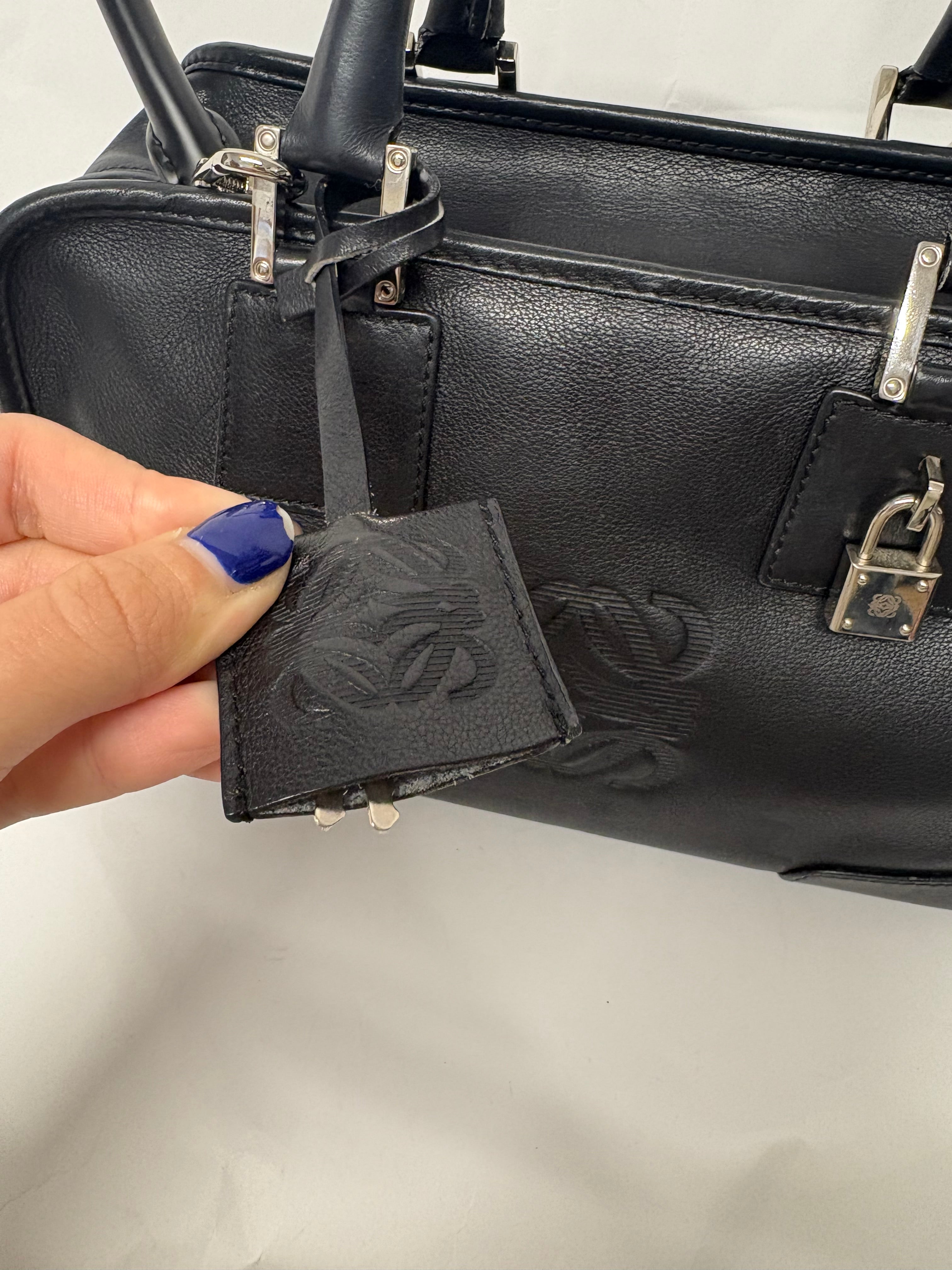 Loewe amazona 30 negro y plata con bandolera