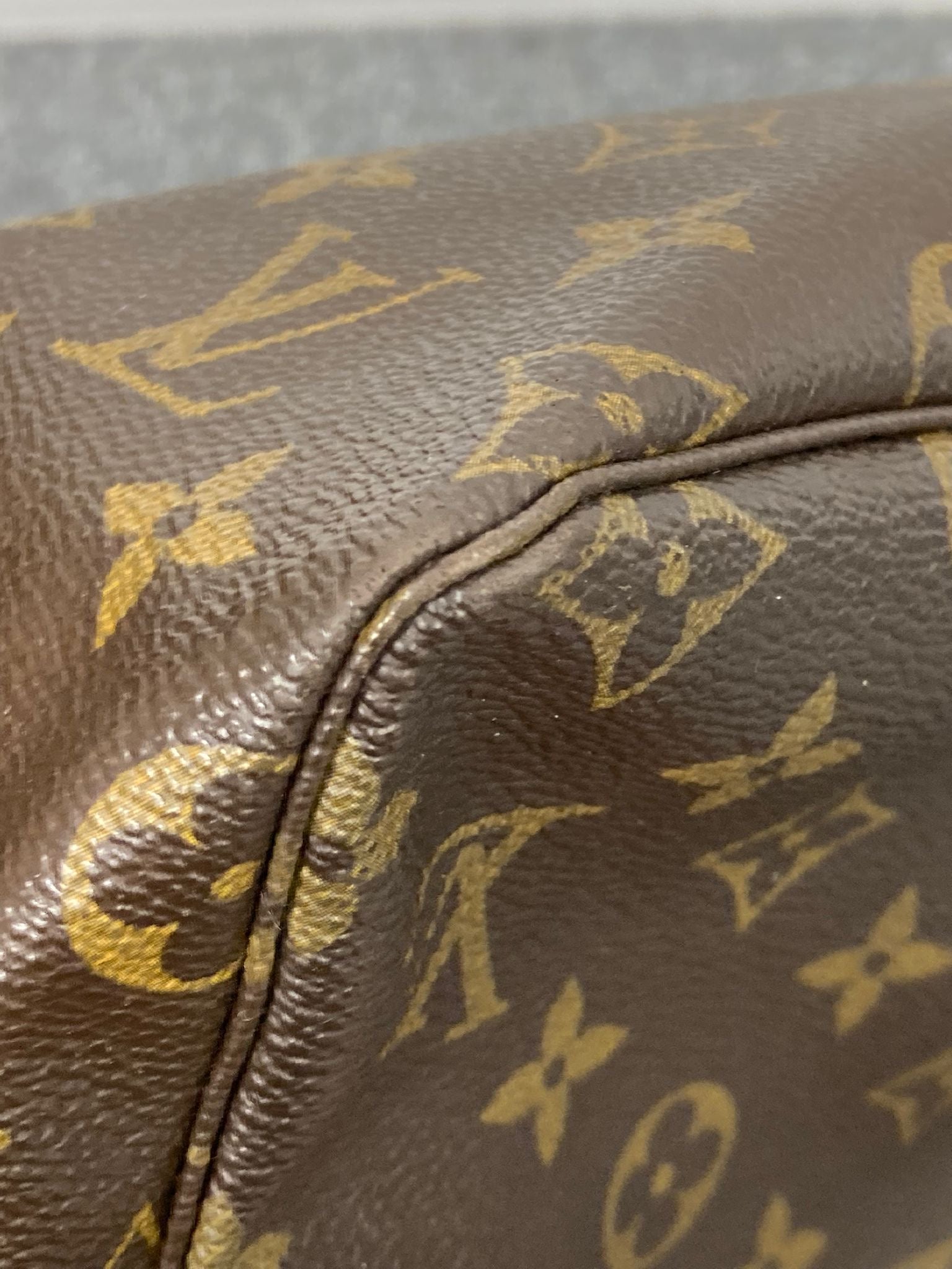 Louis Vuitton Trousse Toilette 28 Monogram