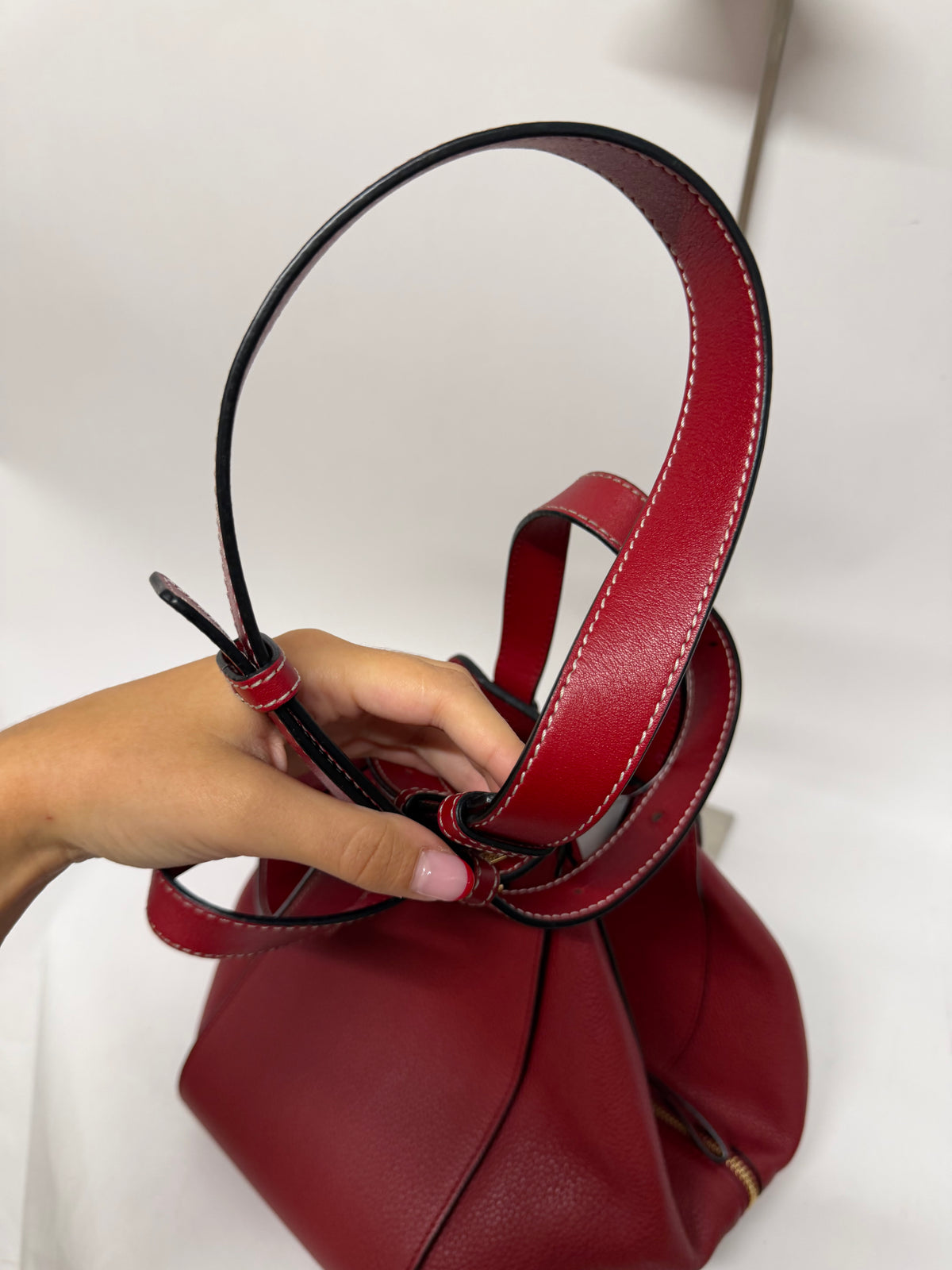 Loewe Hammock Pequeño Piel Granulada Rojo Burdeos
