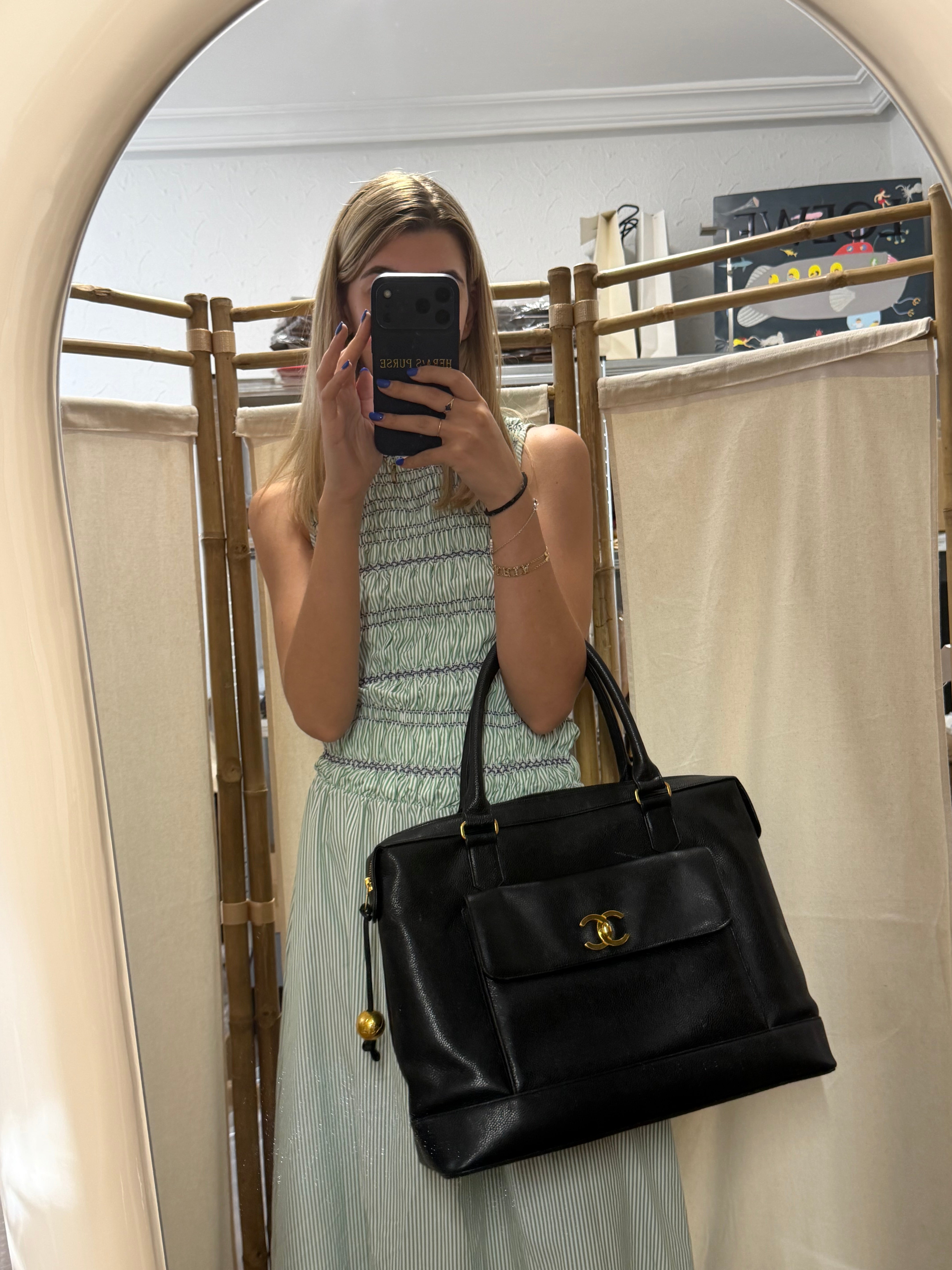 Chanel Caviar Tote Vintage | Logo Grande Turn Lock · Serie 2