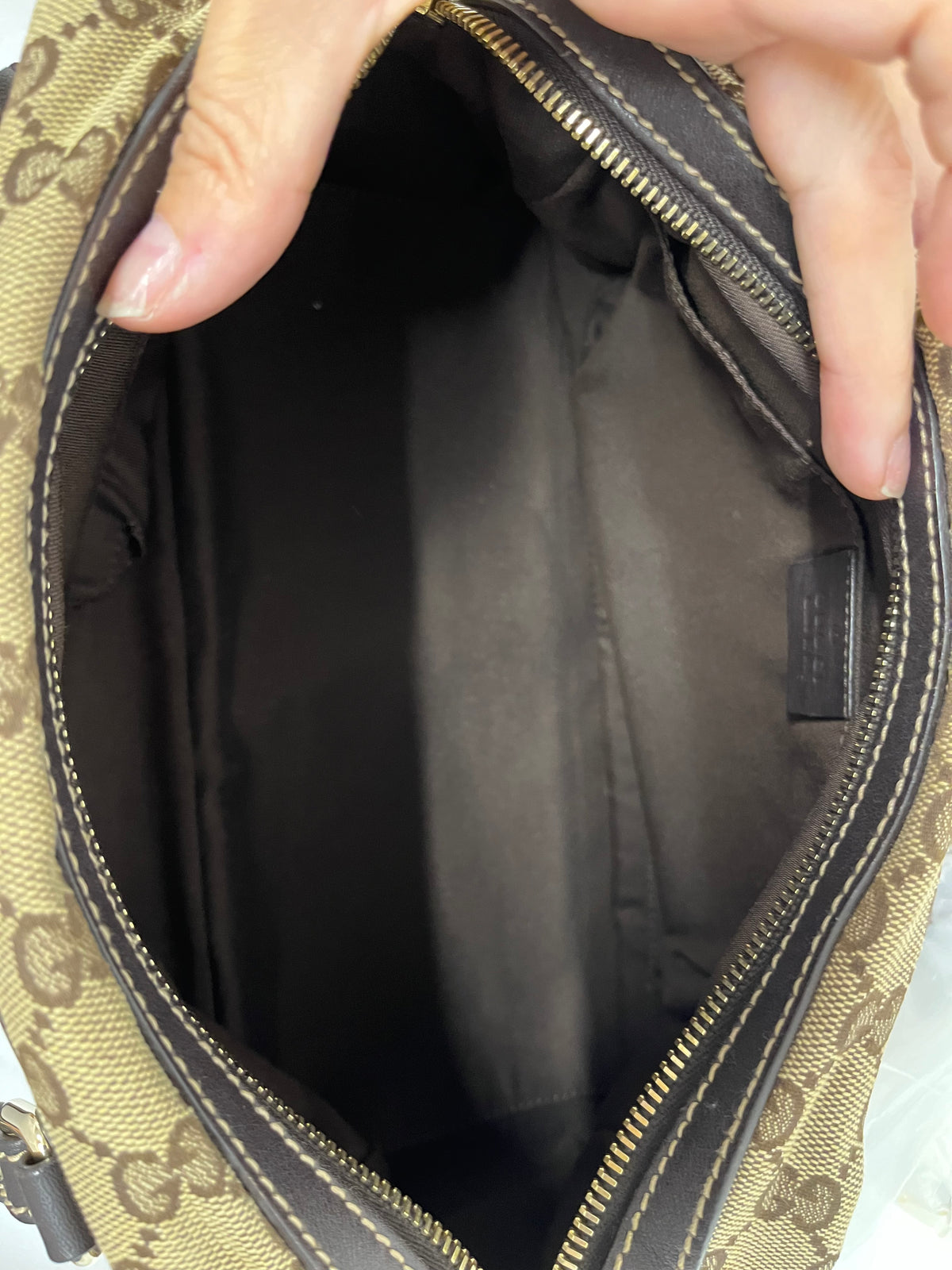 Gucci hobo Lona GG Beige y Marrón