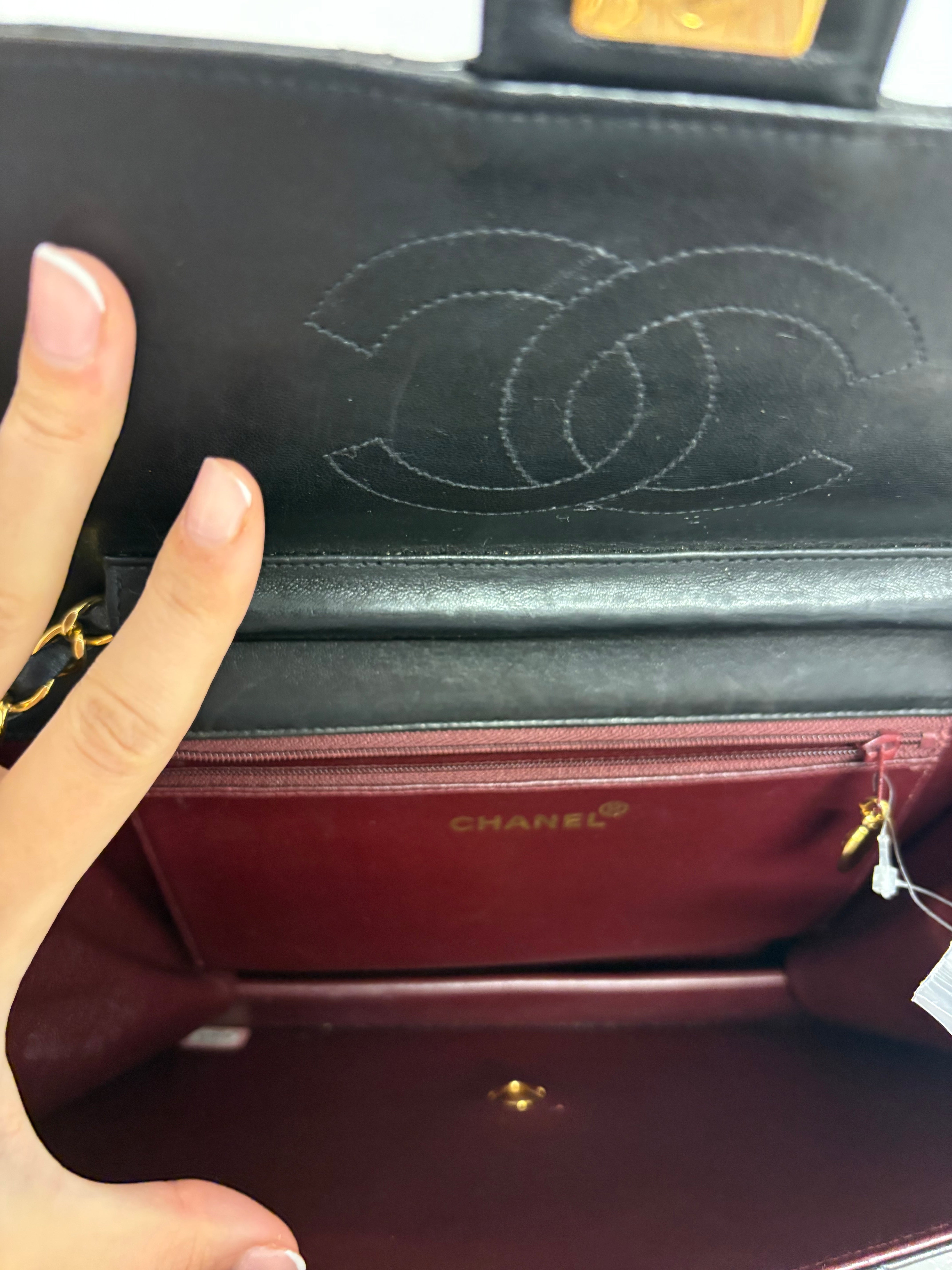 CHANEL Single Flap Negro Vintage Serie 5 – Año 1997–1999