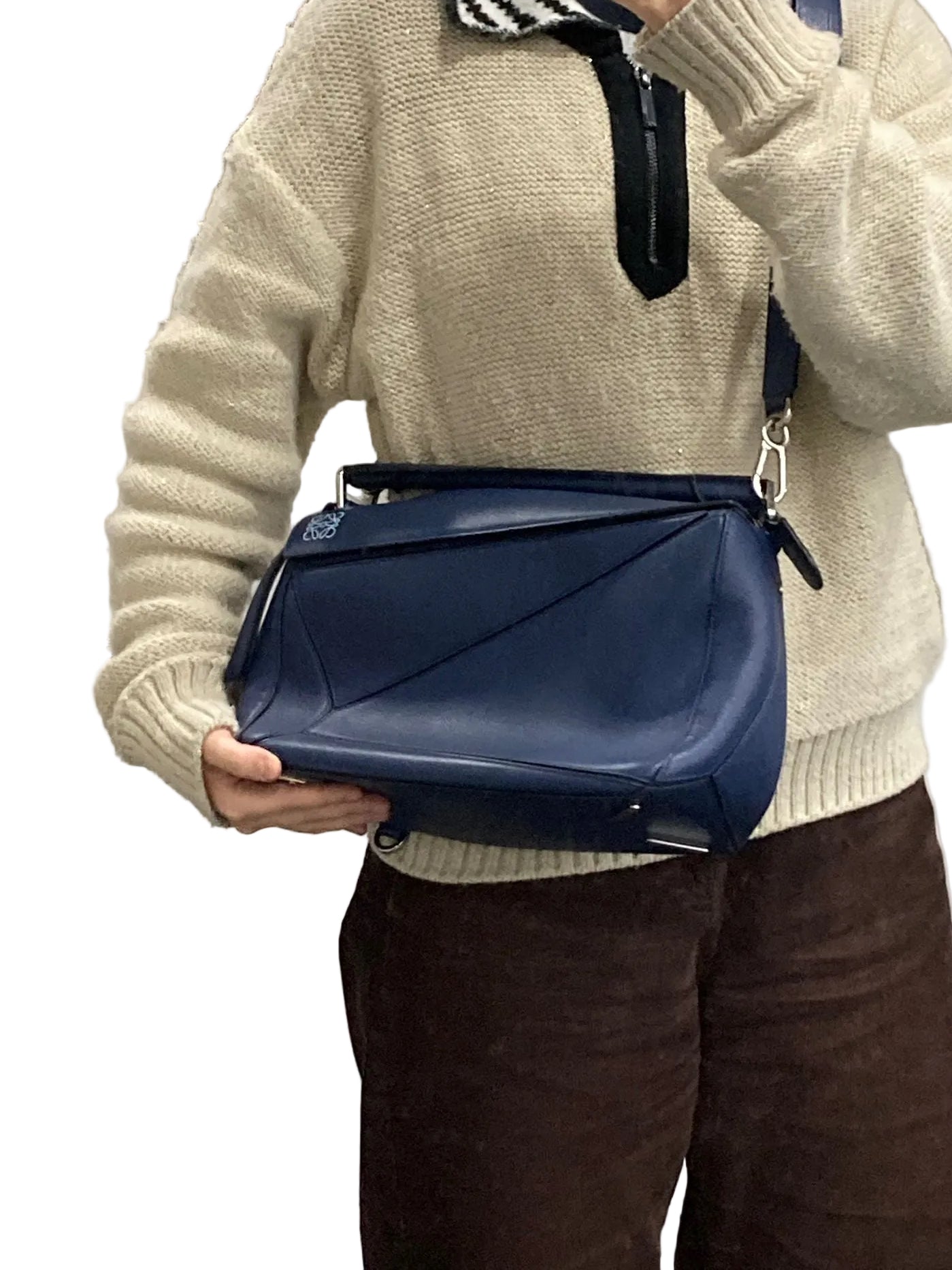 Loewe puzzle mediano azul oscuro
